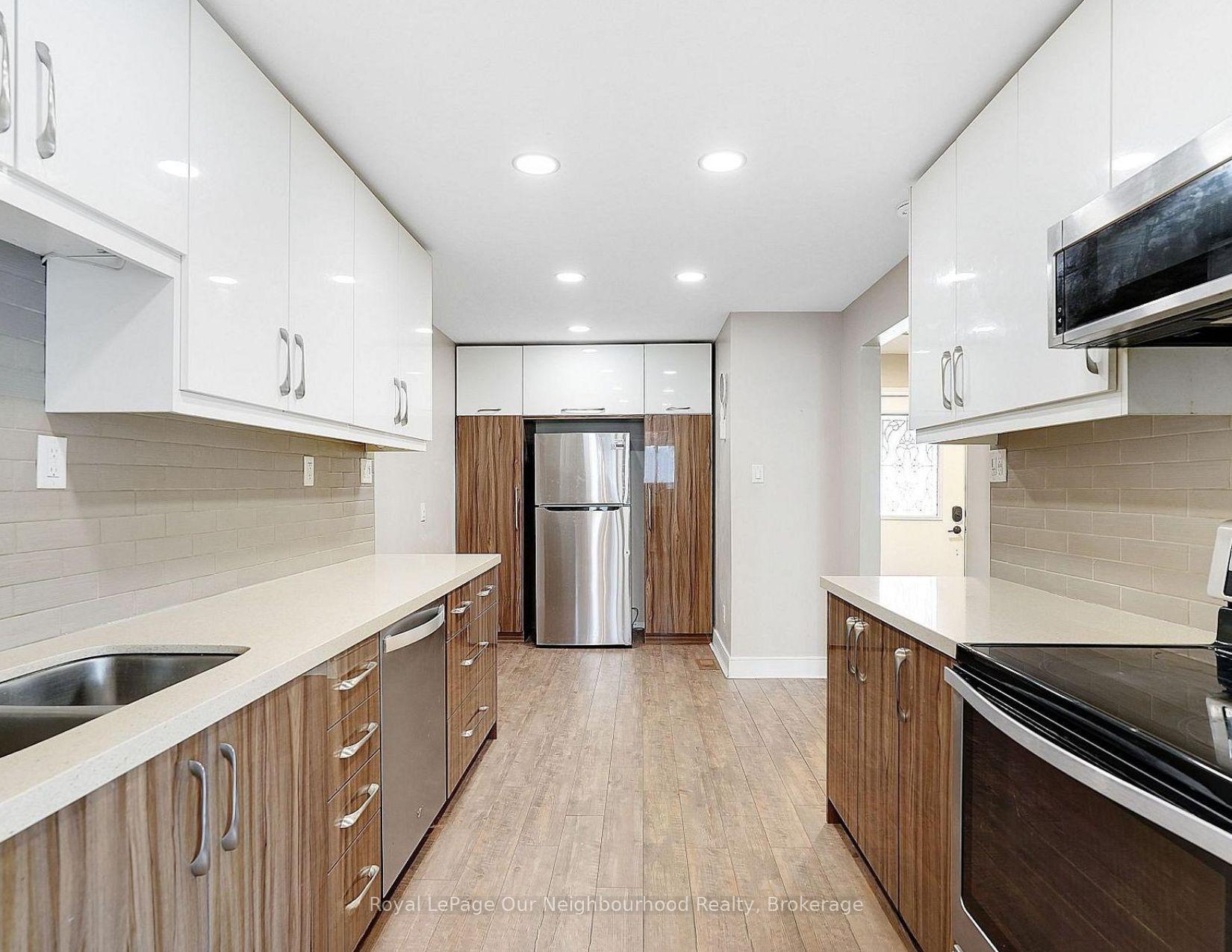 Photo 9 of 1669 Alwin Circle, Pickering, Village East — HOMEH