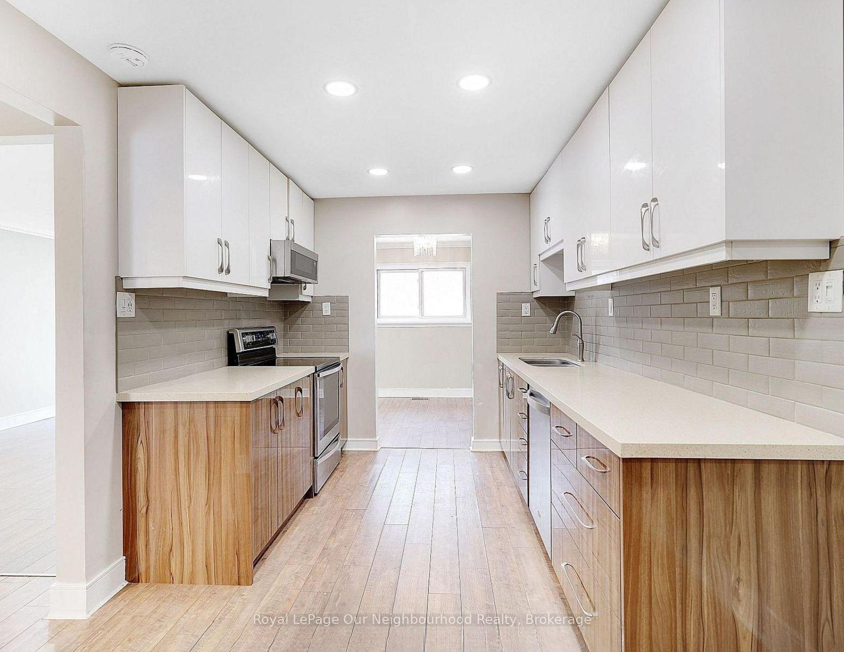 Photo 12 of 1669 Alwin Circle, Pickering, Village East — HOMEH