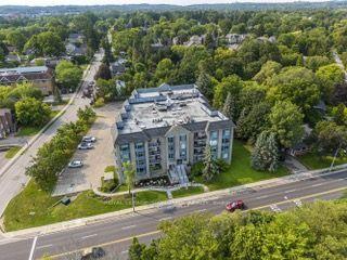 Photo 5 of Unit 204, 85 Wellington Street W, Aurora, Aurora Village — HOMEH