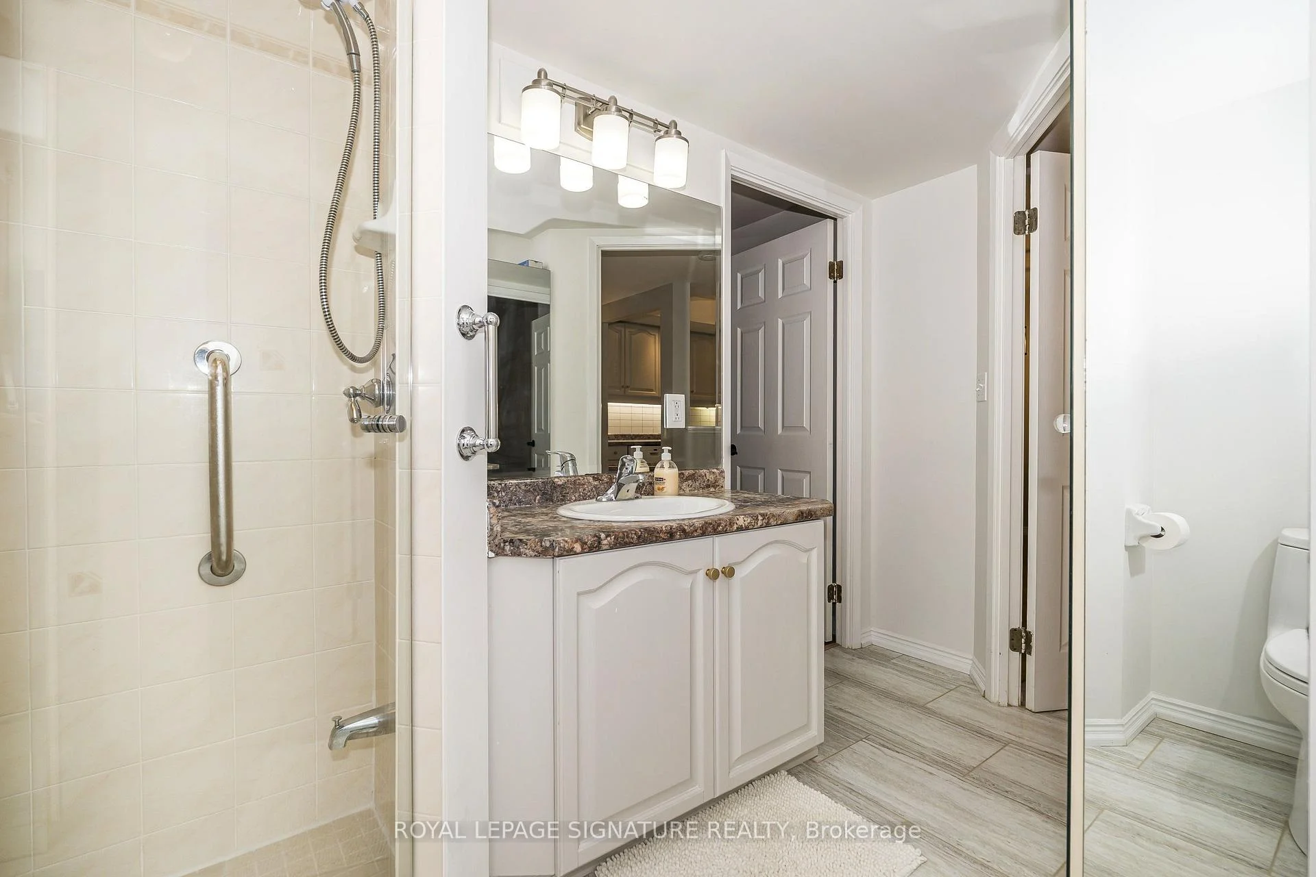 Photo 50 of Unit 204, 85 Wellington Street W, Aurora, Aurora Village — HOMEH