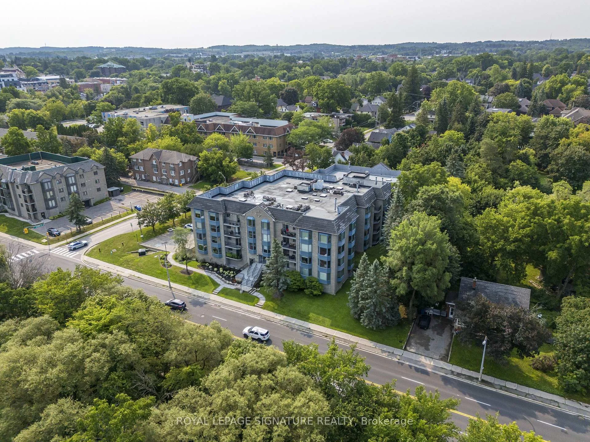 Photo 62 of Unit 204, 85 Wellington Street W, Aurora, Aurora Village — HOMEH
