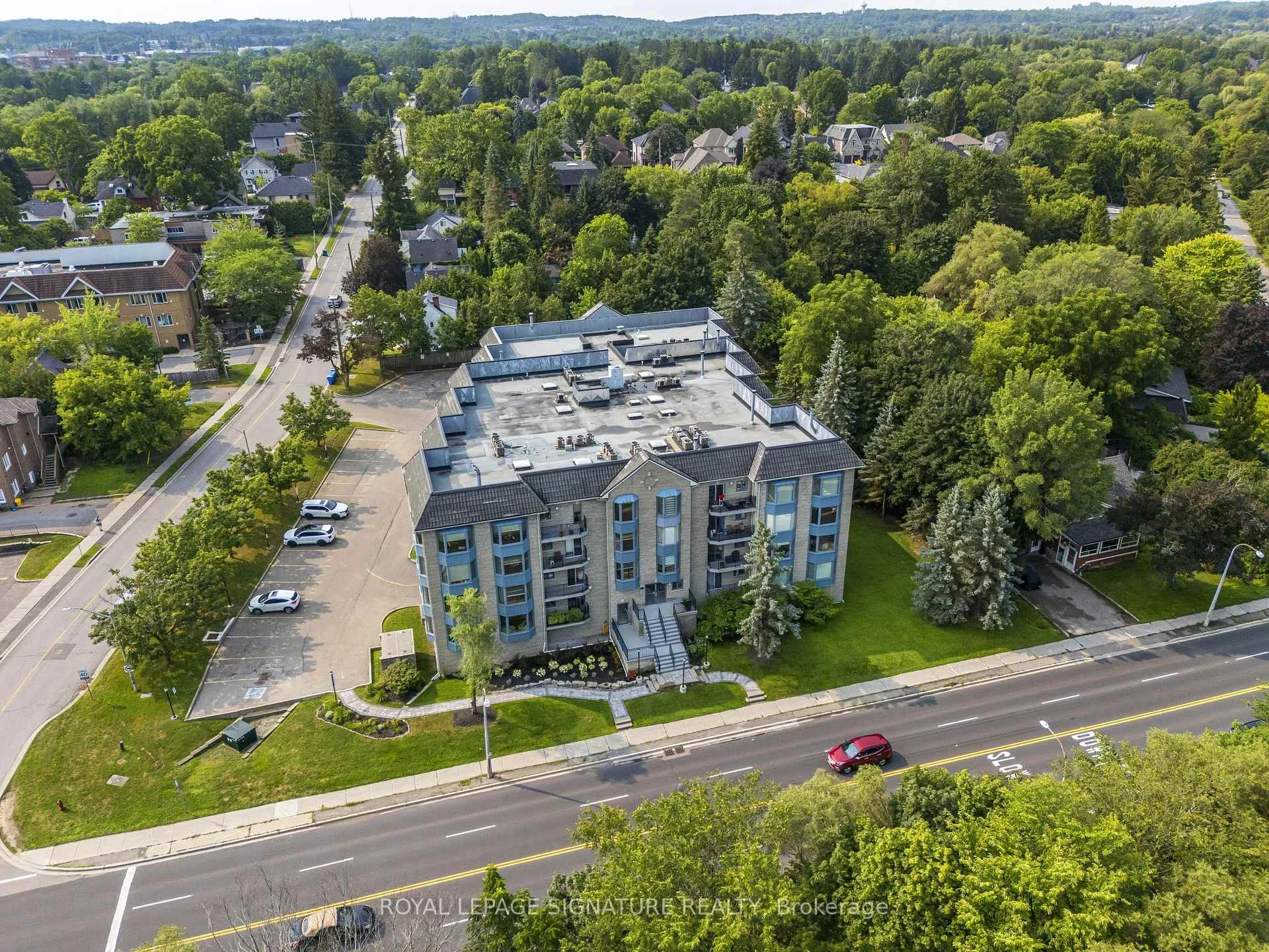 Photo 63 of Unit 204, 85 Wellington Street W, Aurora, Aurora Village — HOMEH