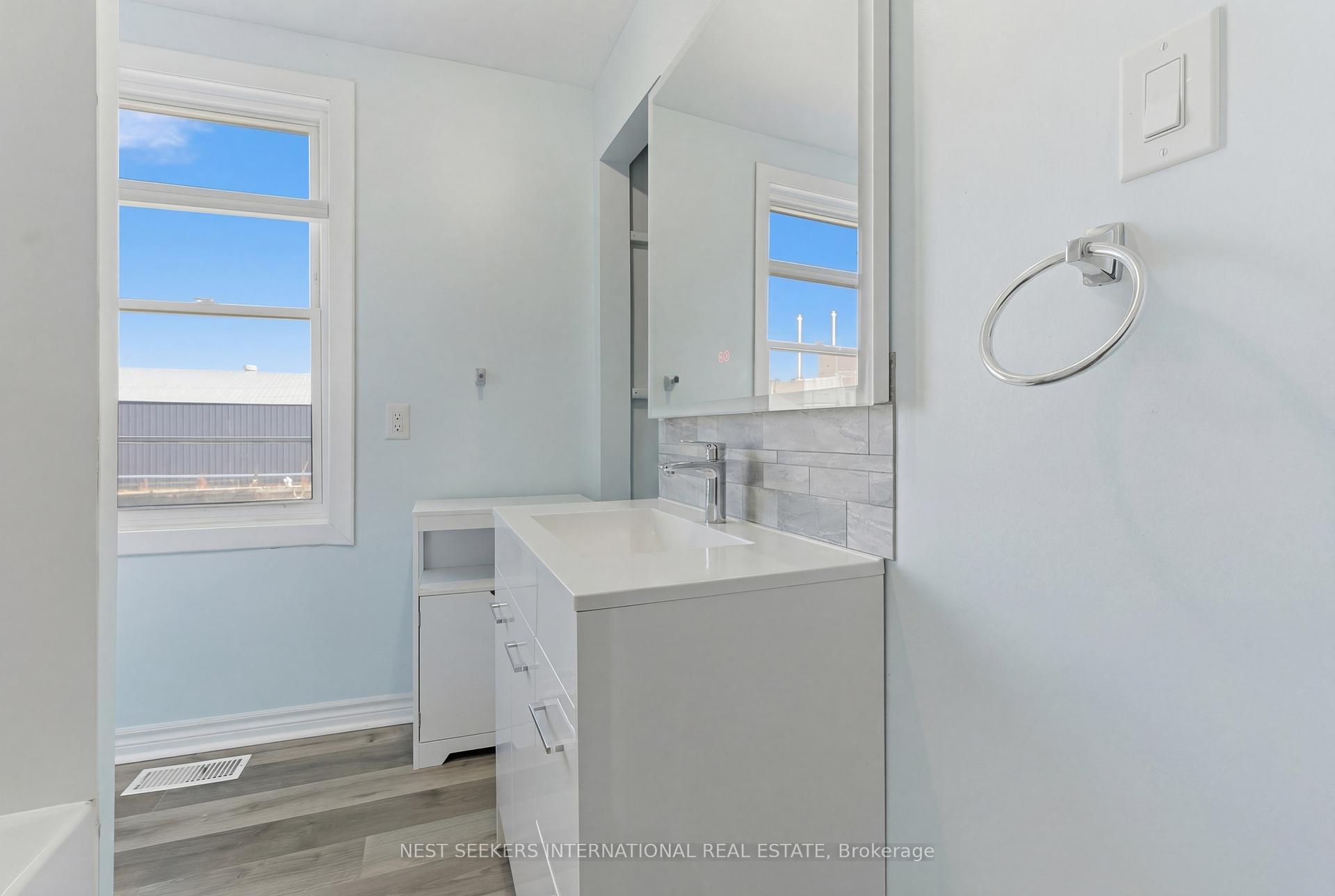 Photo 31 of 154 Niagara Falls Road, Thorold, Allanburg/Thorold South — HOMEH