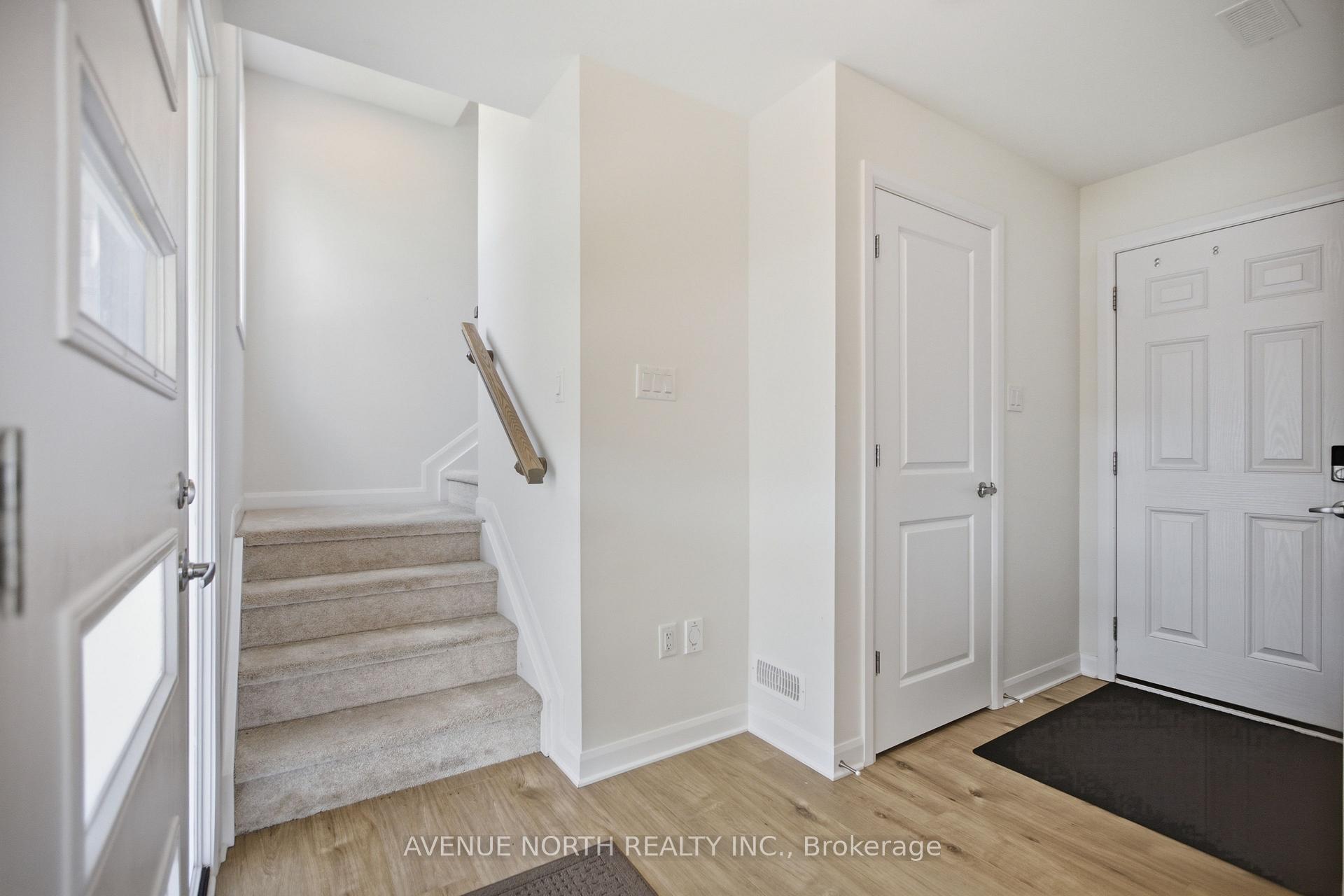 Photo 5 of 532 Convenire Row, Ottawa, Avalon West — HOMEH