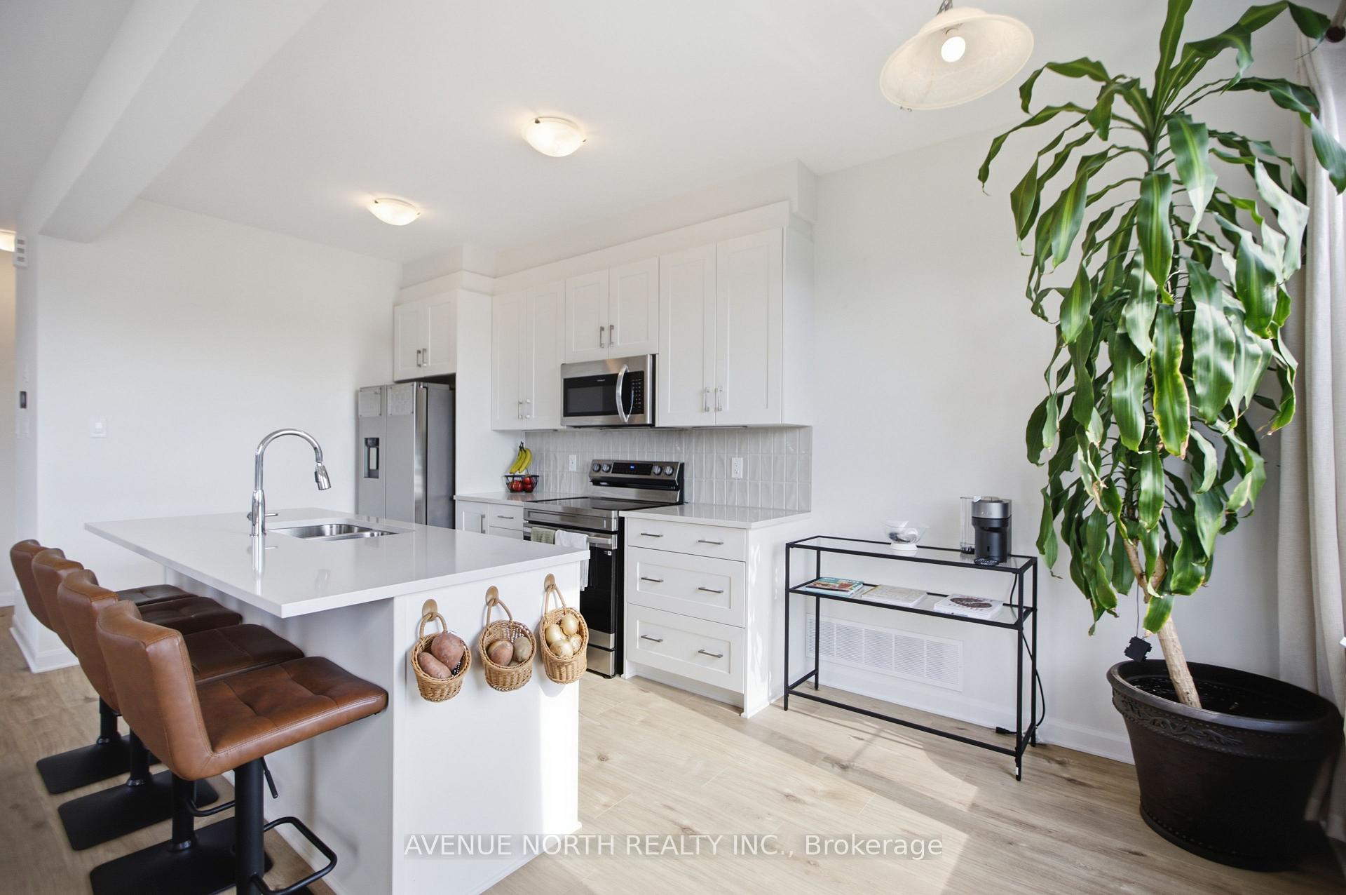 Photo 13 of 532 Convenire Row, Ottawa, Avalon West — HOMEH