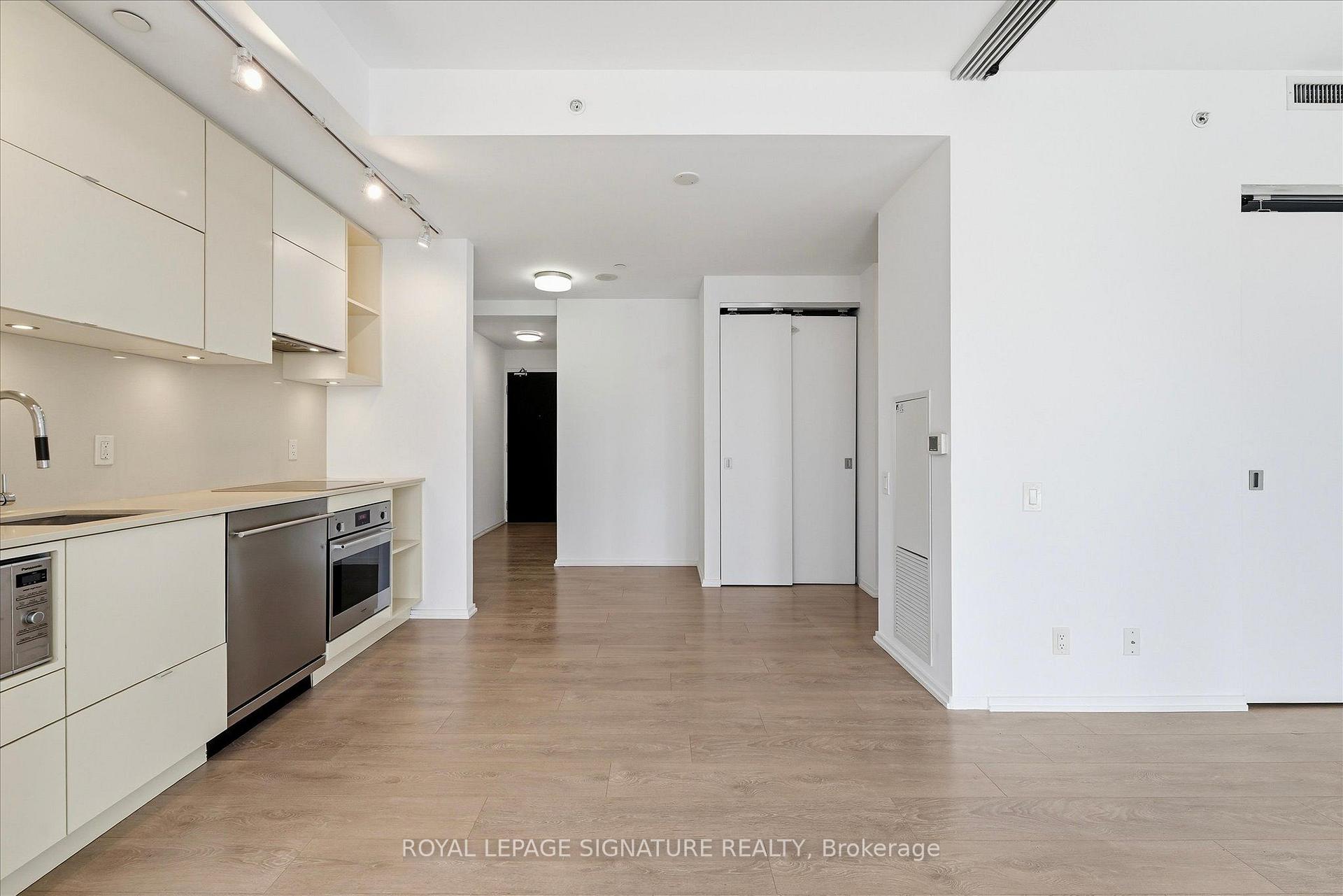 Photo 11 of Unit 3012, 125 Peter Street, Toronto, Waterfront Communities — HOMEH