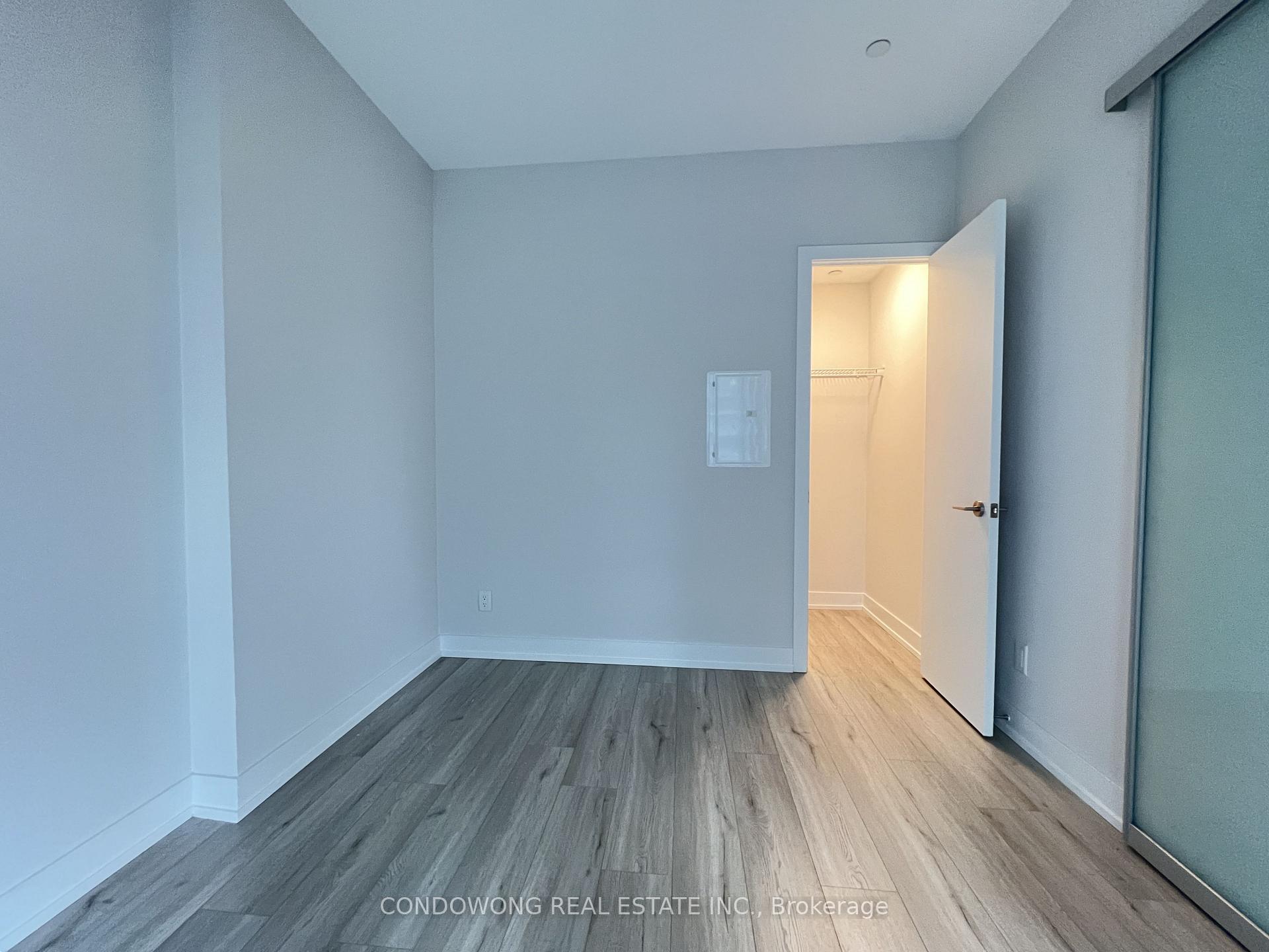 Photo 9 of Unit 1110, 7 Grenville Street, Toronto, Bay Street Corridor — HOMEH