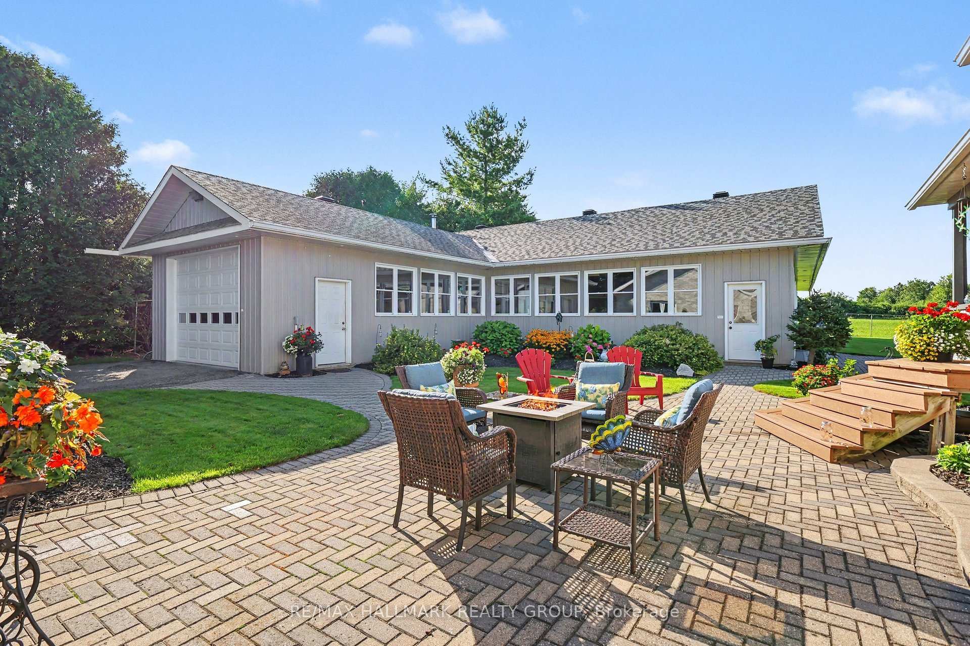 Photo 3 of 1721 Carsonby Road E, Ottawa, Manotick South to Roger Stevens — HOMEH