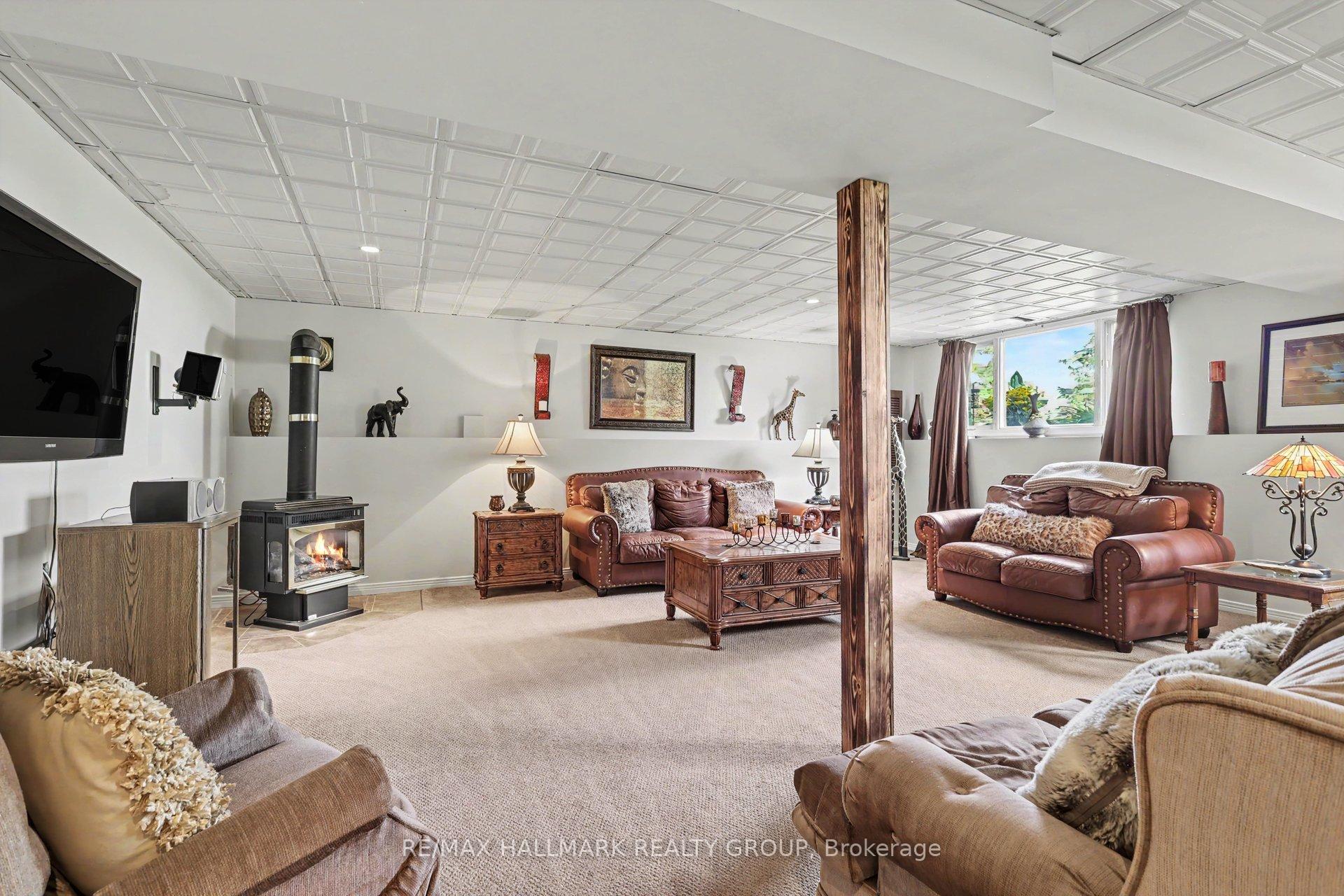Photo 30 of 1721 Carsonby Road E, Ottawa, Manotick South to Roger Stevens — HOMEH