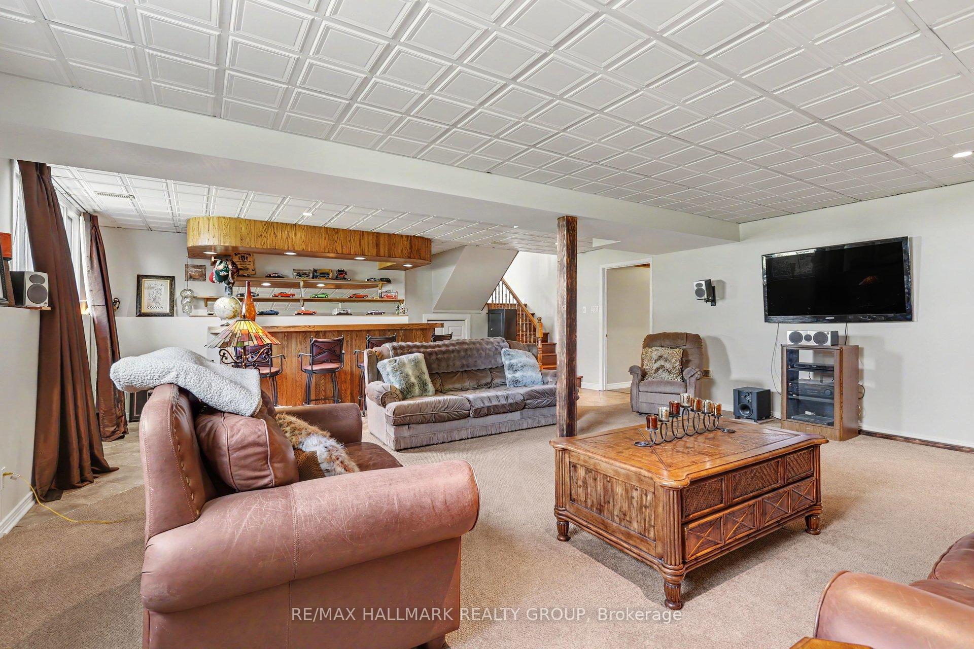 Photo 31 of 1721 Carsonby Road E, Ottawa, Manotick South to Roger Stevens — HOMEH