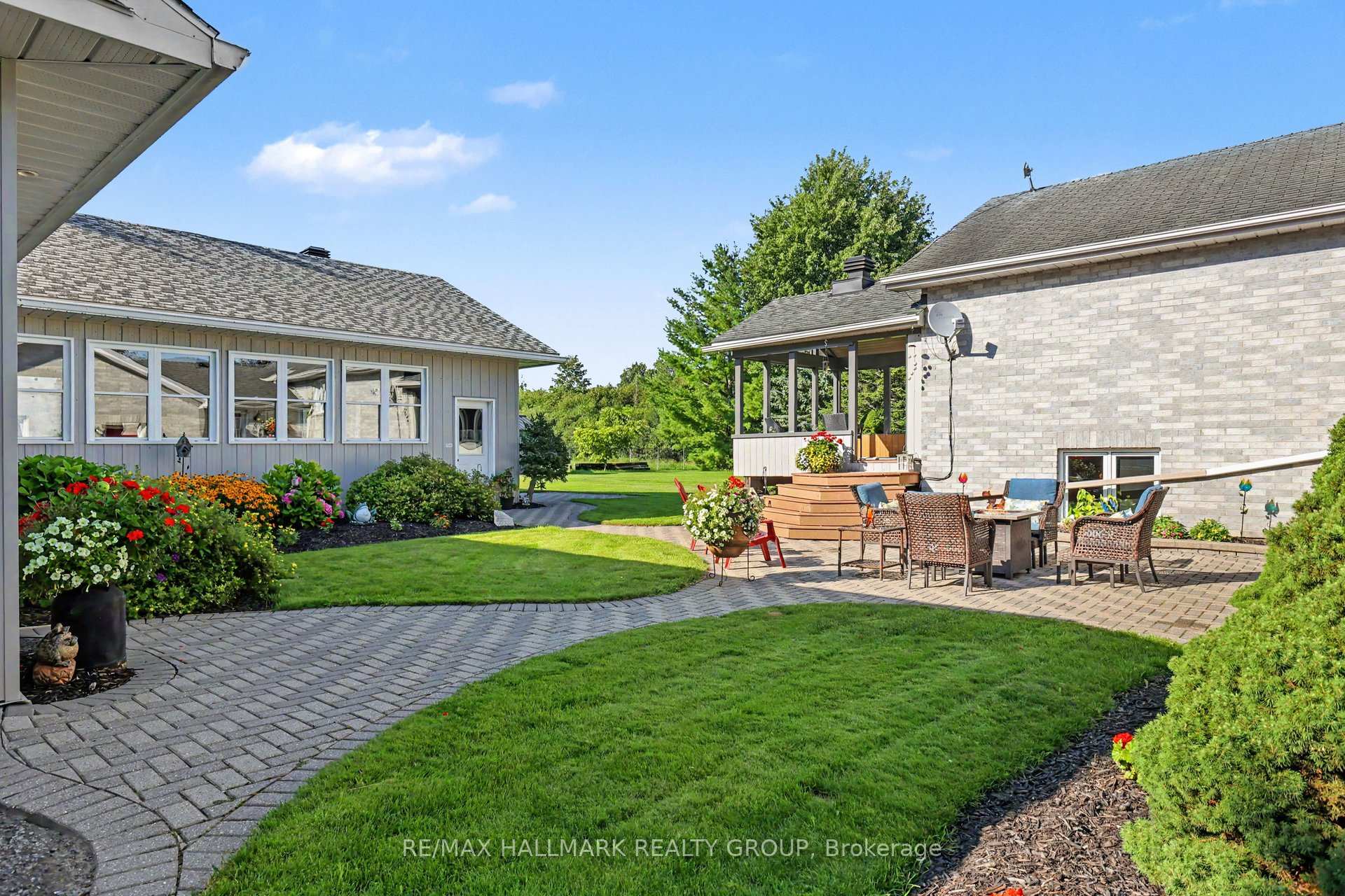 Photo 47 of 1721 Carsonby Road E, Ottawa, Manotick South to Roger Stevens — HOMEH