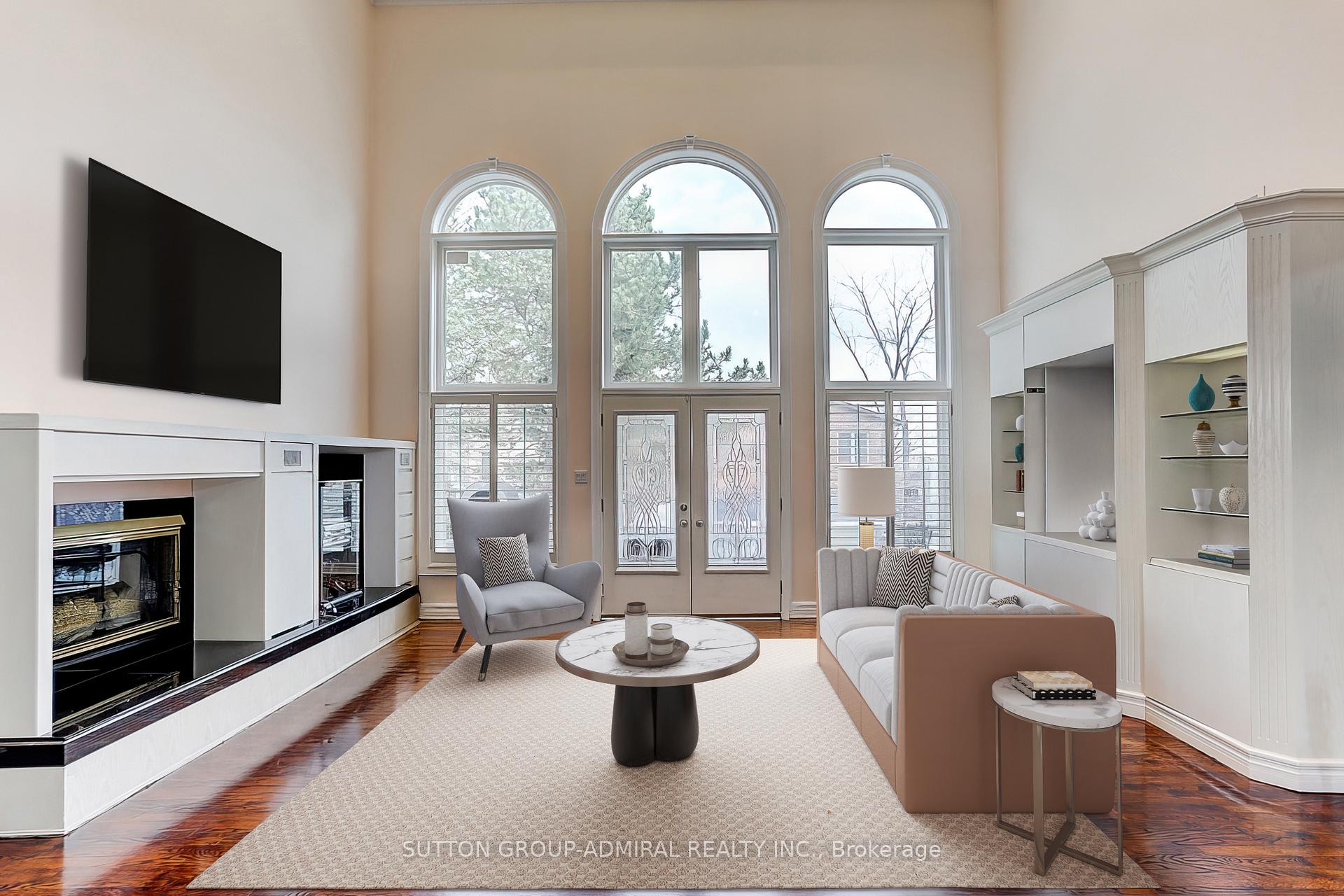 Photo 4 of 206 Arnold Avenue, Vaughan, Crestwood-Springfarm-Yorkhill — HOMEH