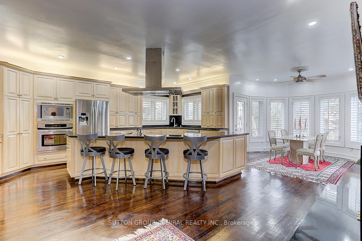Photo 10 of 206 Arnold Avenue, Vaughan, Crestwood-Springfarm-Yorkhill — HOMEH