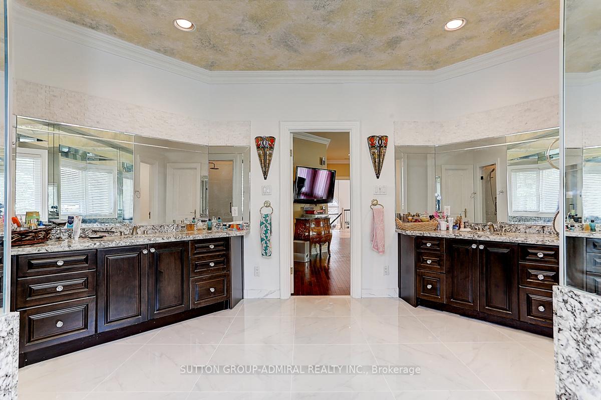 Photo 21 of 206 Arnold Avenue, Vaughan, Crestwood-Springfarm-Yorkhill — HOMEH