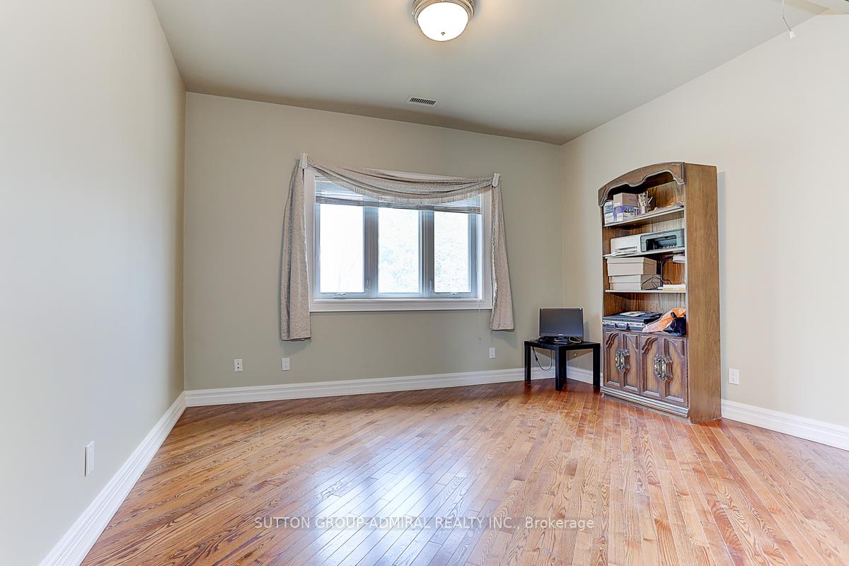 Photo 22 of 206 Arnold Avenue, Vaughan, Crestwood-Springfarm-Yorkhill — HOMEH