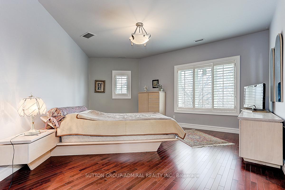 Photo 23 of 206 Arnold Avenue, Vaughan, Crestwood-Springfarm-Yorkhill — HOMEH