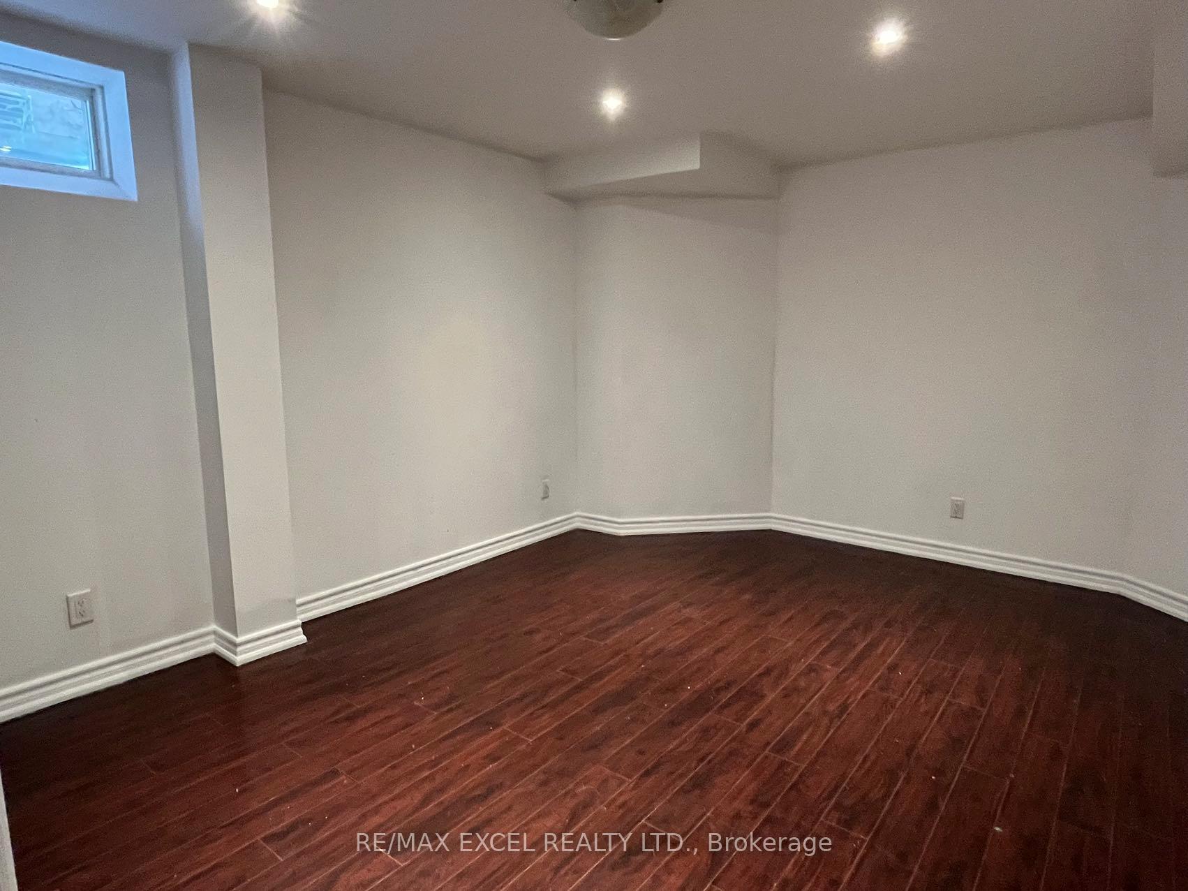 Photo 5 of Unit Bsmt, 63 William Bartlett Drive, Markham, Berczy — HOMEH