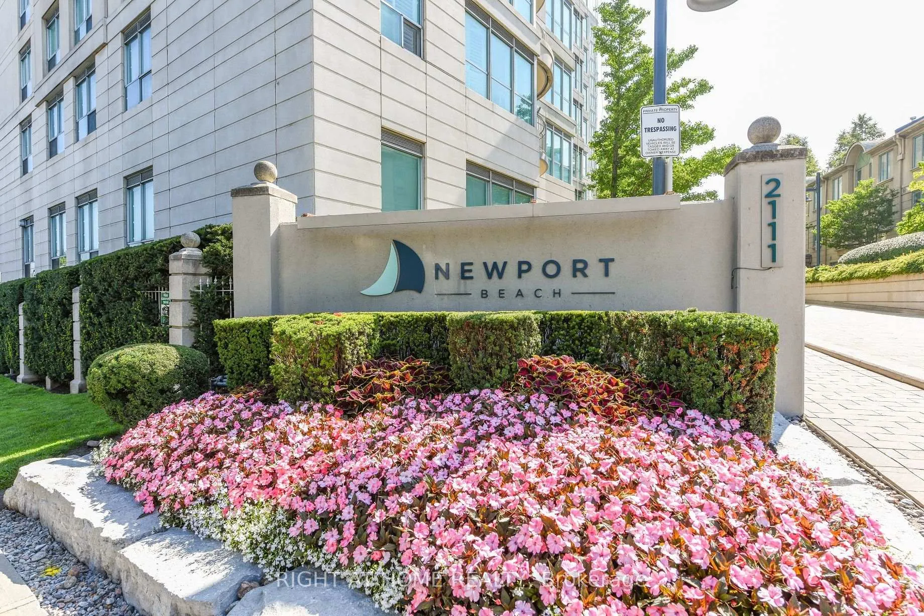 Front of Unit 508, 2111 Lake Shore Boulevard W