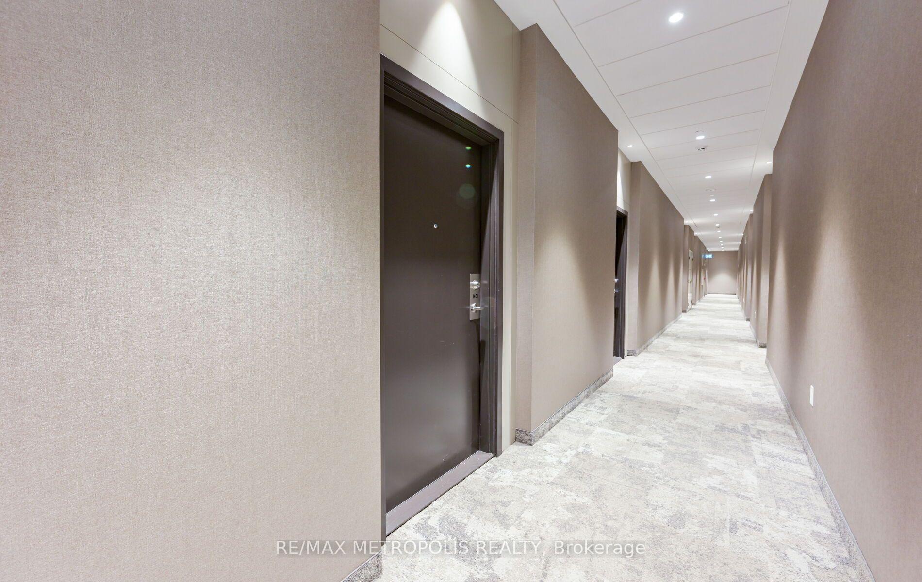 Photo 11 of Unit 1601, 60 Honeycrisp Crescent, Vaughan, Vaughan Corporate Centre — HOMEH