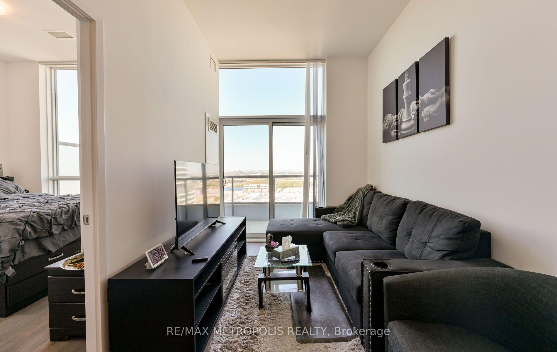 Photo 22 of Unit 1601, 60 Honeycrisp Crescent, Vaughan, Vaughan Corporate Centre — HOMEH