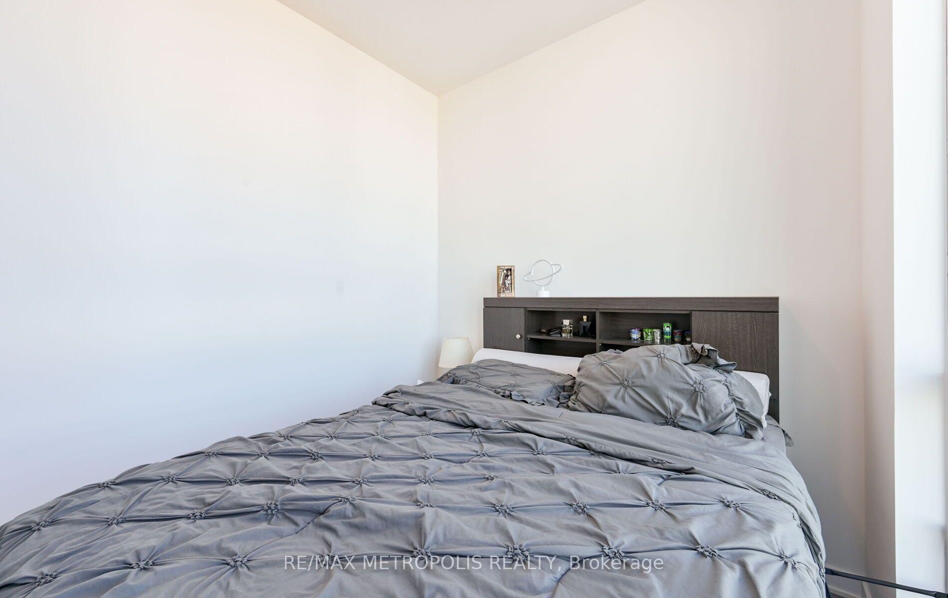 Photo 27 of Unit 1601, 60 Honeycrisp Crescent, Vaughan, Vaughan Corporate Centre — HOMEH