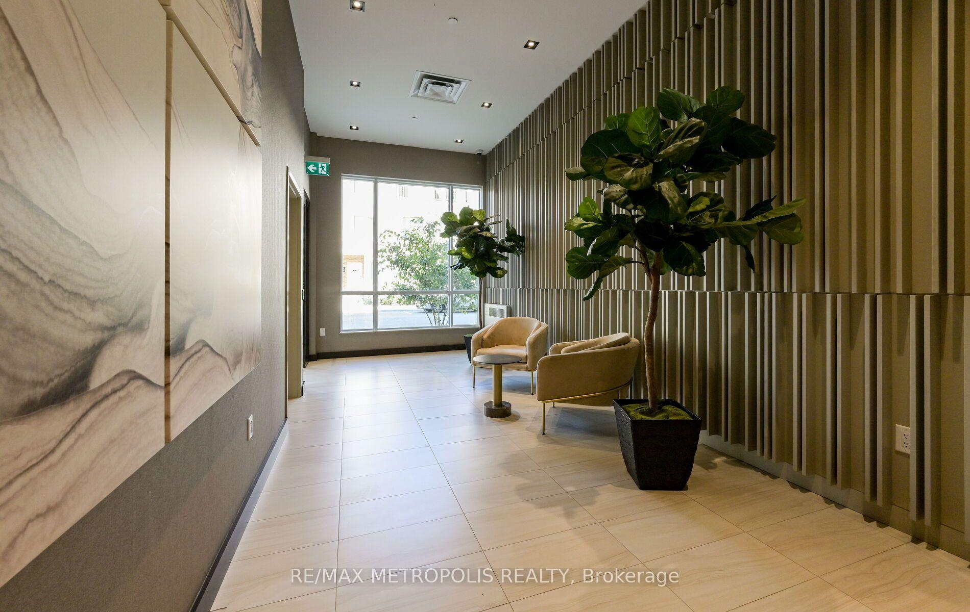 Photo 42 of Unit 1601, 60 Honeycrisp Crescent, Vaughan, Vaughan Corporate Centre — HOMEH