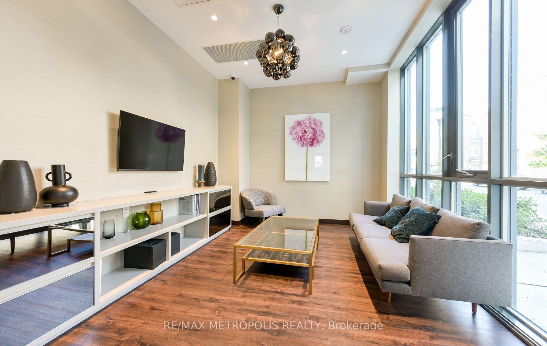 Photo 46 of Unit 1601, 60 Honeycrisp Crescent, Vaughan, Vaughan Corporate Centre — HOMEH