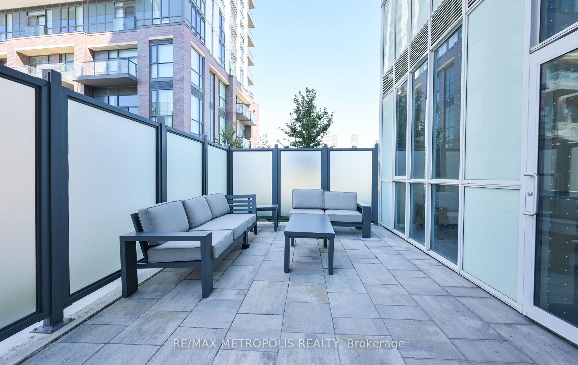 Photo 47 of Unit 1601, 60 Honeycrisp Crescent, Vaughan, Vaughan Corporate Centre — HOMEH