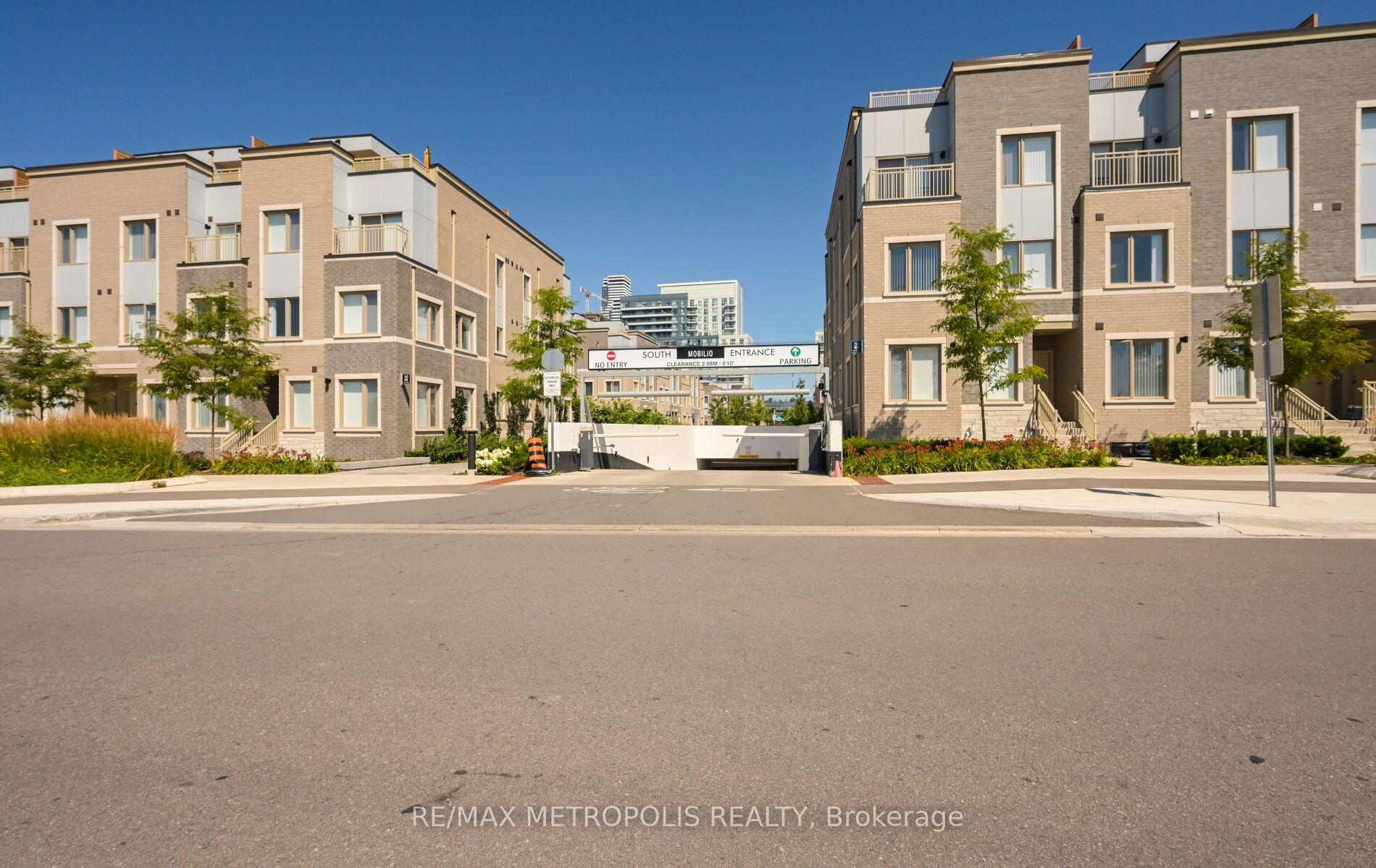Photo 49 of Unit 1601, 60 Honeycrisp Crescent, Vaughan, Vaughan Corporate Centre — HOMEH