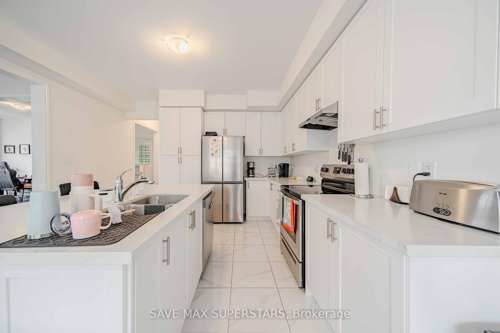 Photo 10 of 34 Bannister Road, Barrie, Rural Barrie Southeast — HOMEH