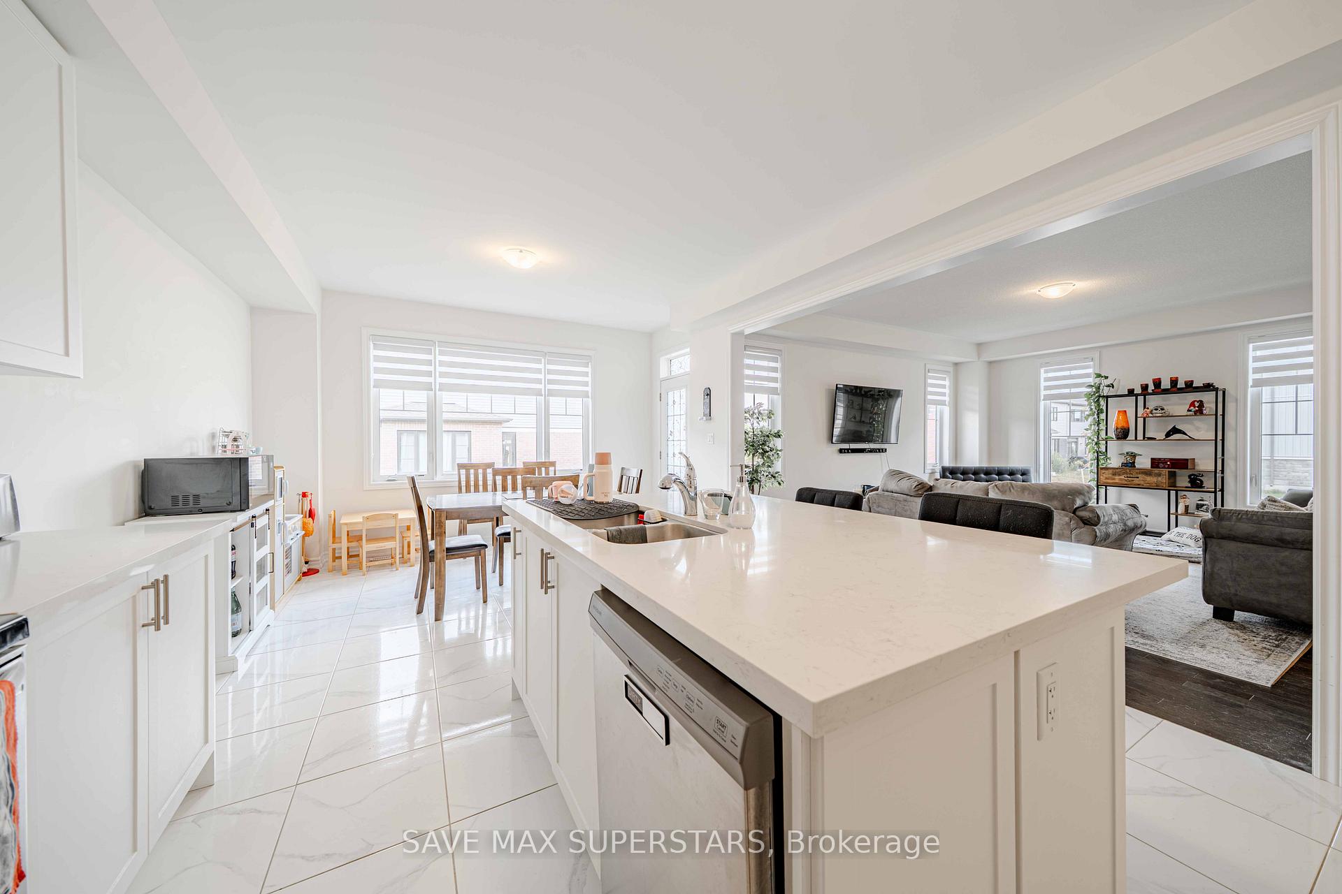Photo 11 of 34 Bannister Road, Barrie, Rural Barrie Southeast — HOMEH