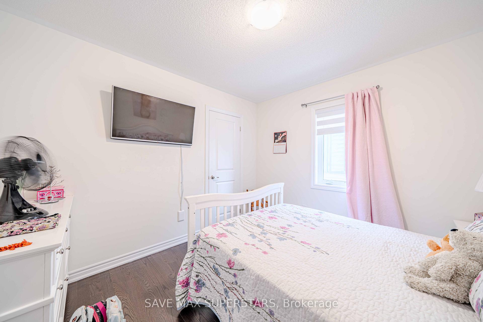 Photo 24 of 34 Bannister Road, Barrie, Rural Barrie Southeast — HOMEH