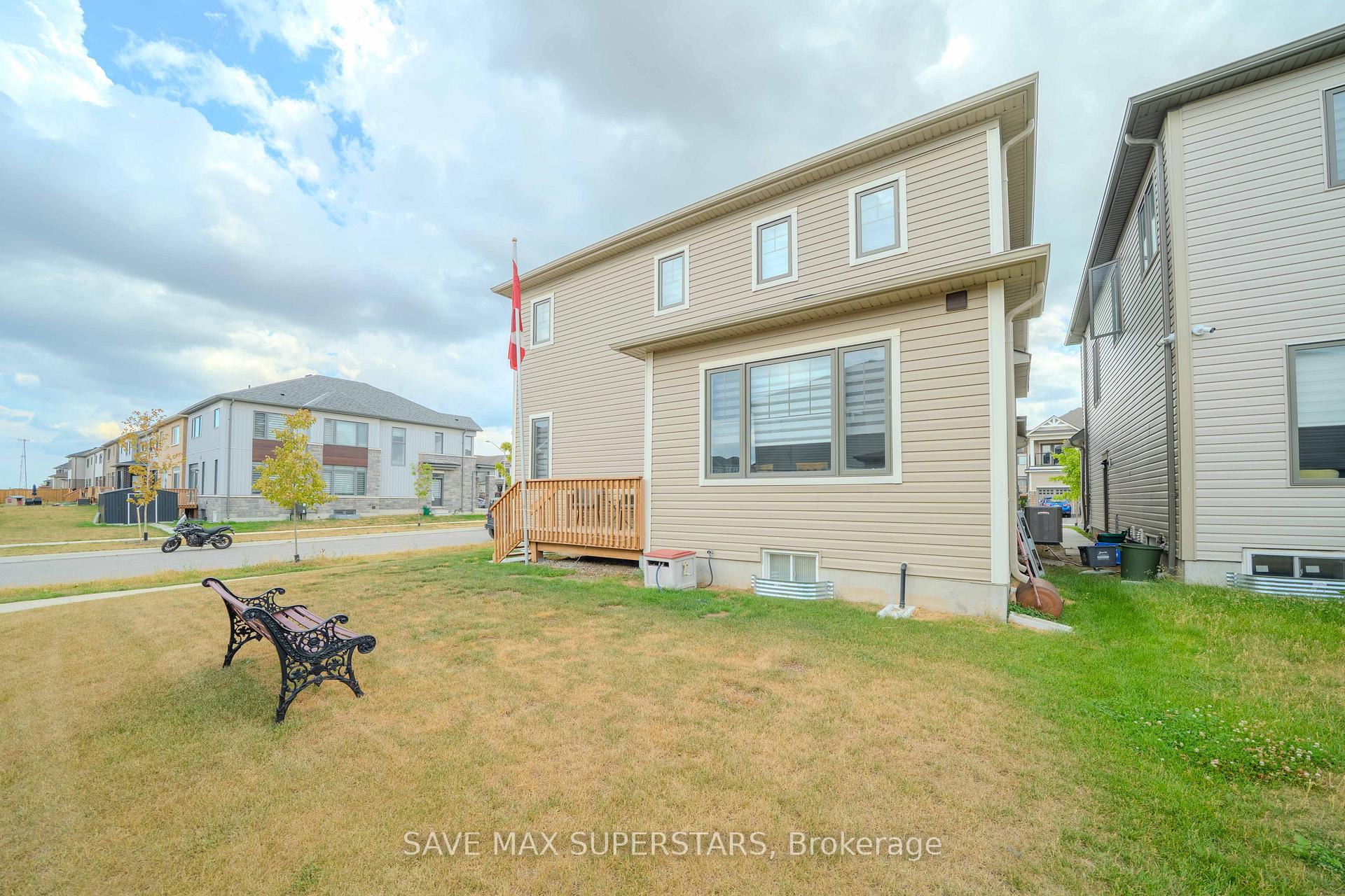 Photo 40 of 34 Bannister Road, Barrie, Rural Barrie Southeast — HOMEH