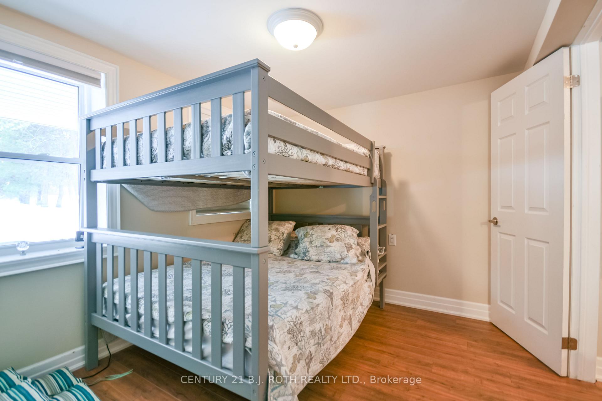 Photo 14 of 991 Shore Lane, Wasaga Beach — HOMEH