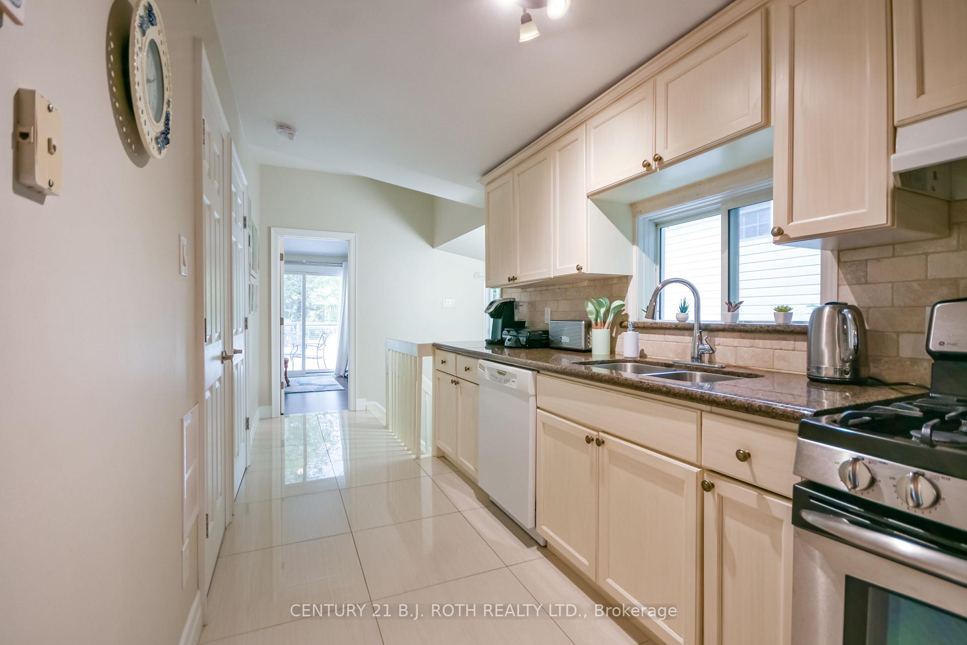 Photo 26 of 991 Shore Lane, Wasaga Beach — HOMEH