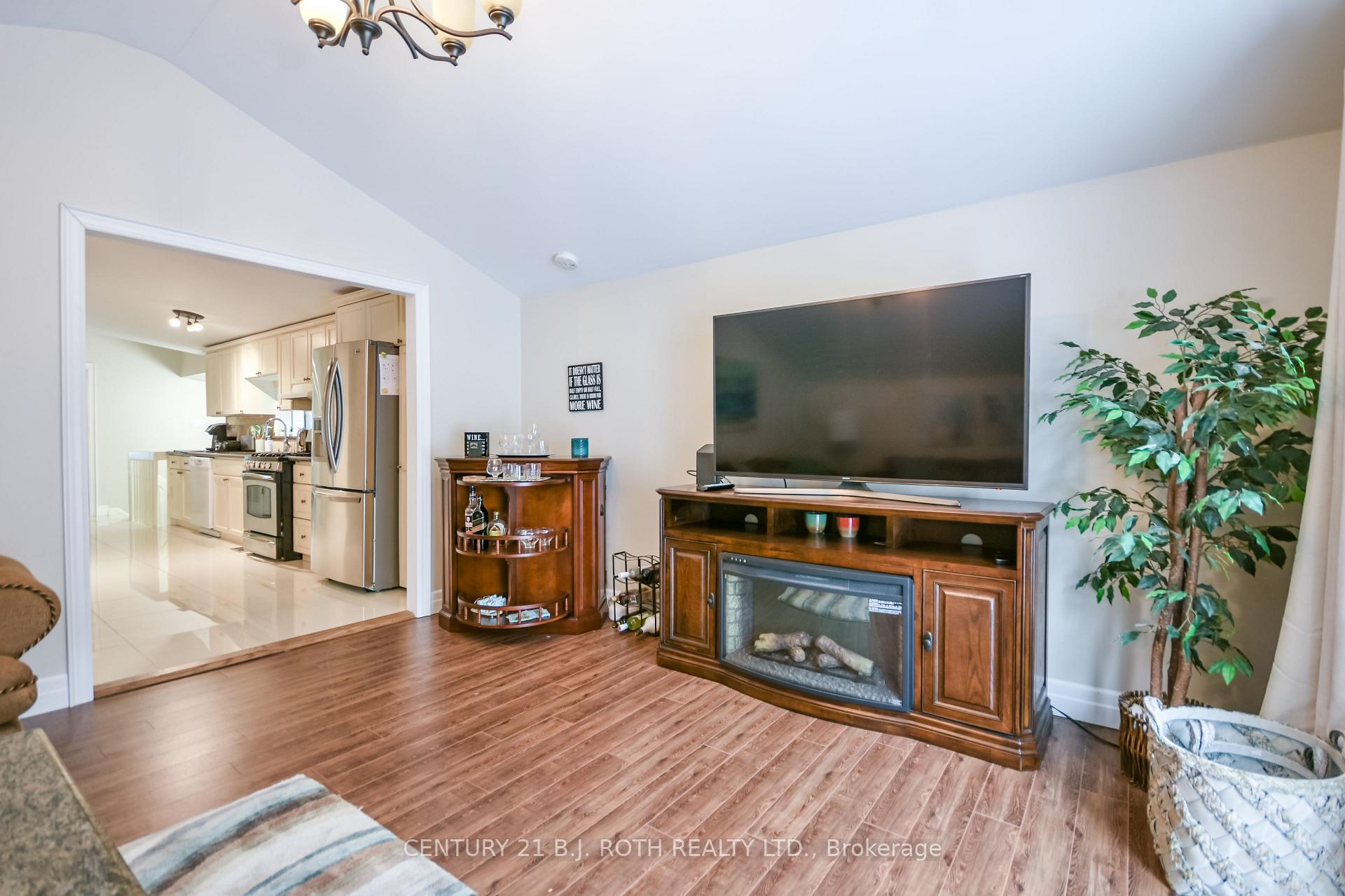 Photo 34 of 991 Shore Lane, Wasaga Beach — HOMEH