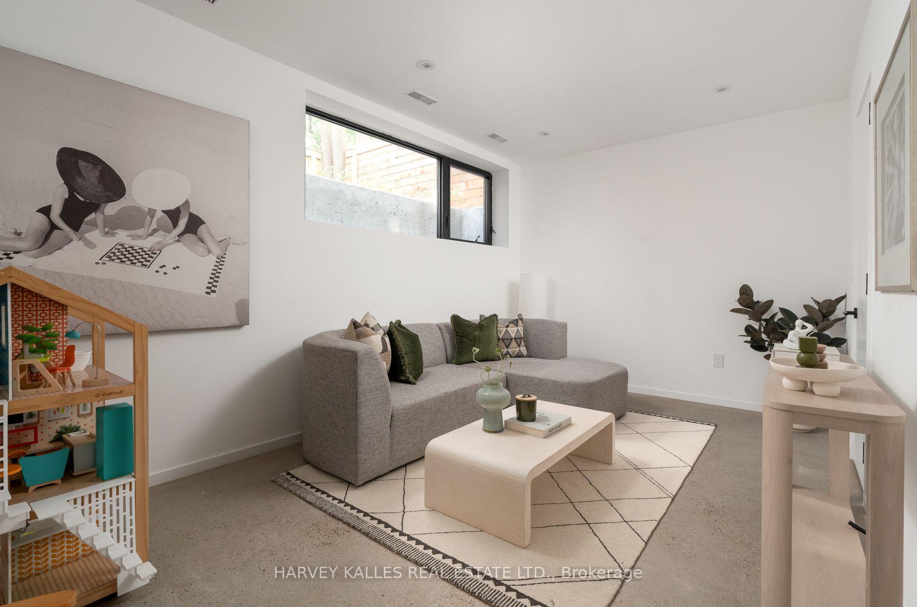 Photo 3 of 534 Duplex Avenue, Toronto, Yonge-Eglinton — HOMEH