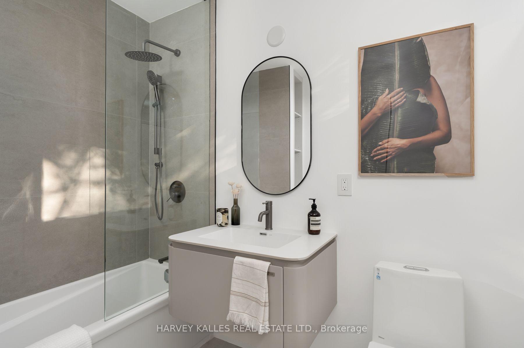 Photo 11 of 534 Duplex Avenue, Toronto, Yonge-Eglinton — HOMEH