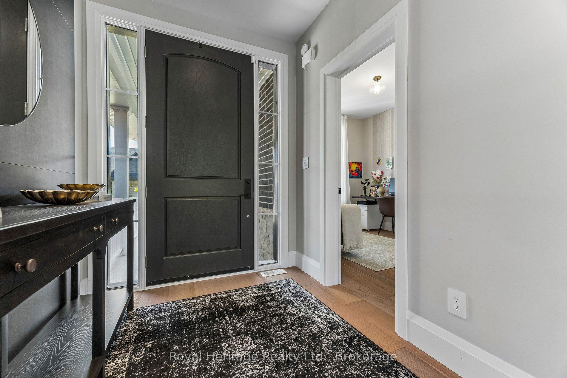 Photo 4 of 55 Harry Lee Crescent, Clarington, Bowmanville — HOMEH