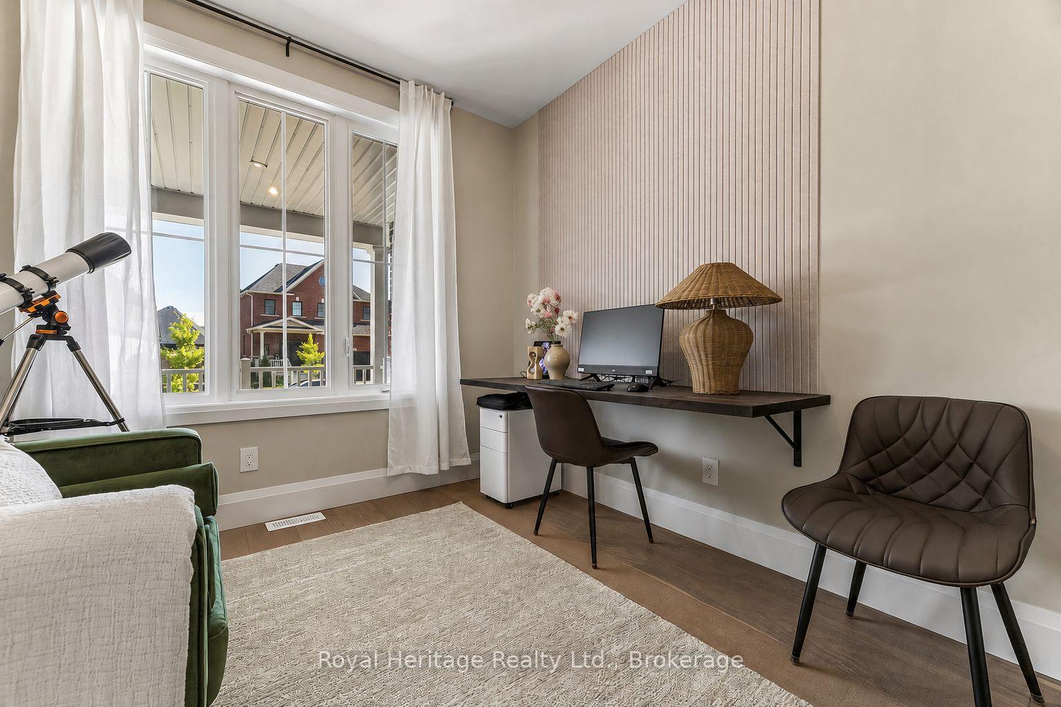 Photo 5 of 55 Harry Lee Crescent, Clarington, Bowmanville — HOMEH