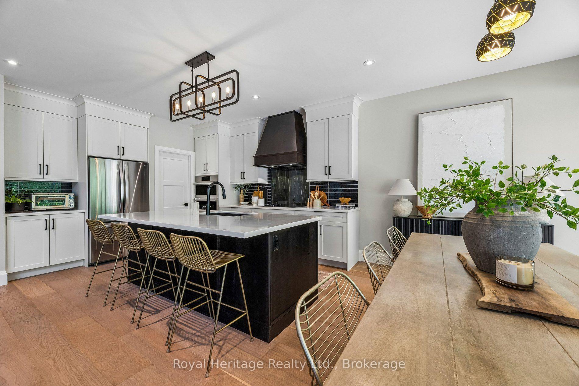 Photo 11 of 55 Harry Lee Crescent, Clarington, Bowmanville — HOMEH