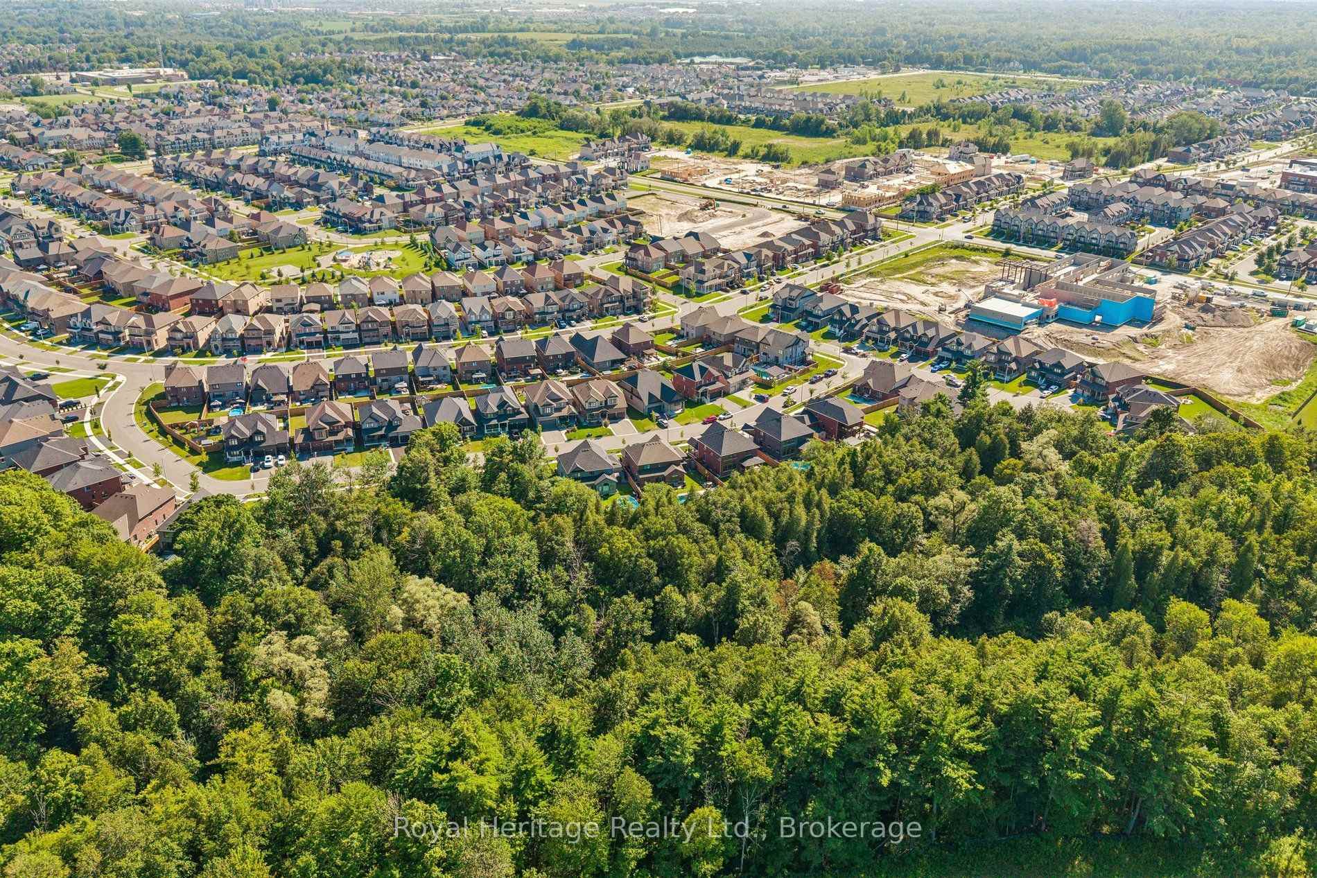 Photo 29 of 55 Harry Lee Crescent, Clarington, Bowmanville — HOMEH