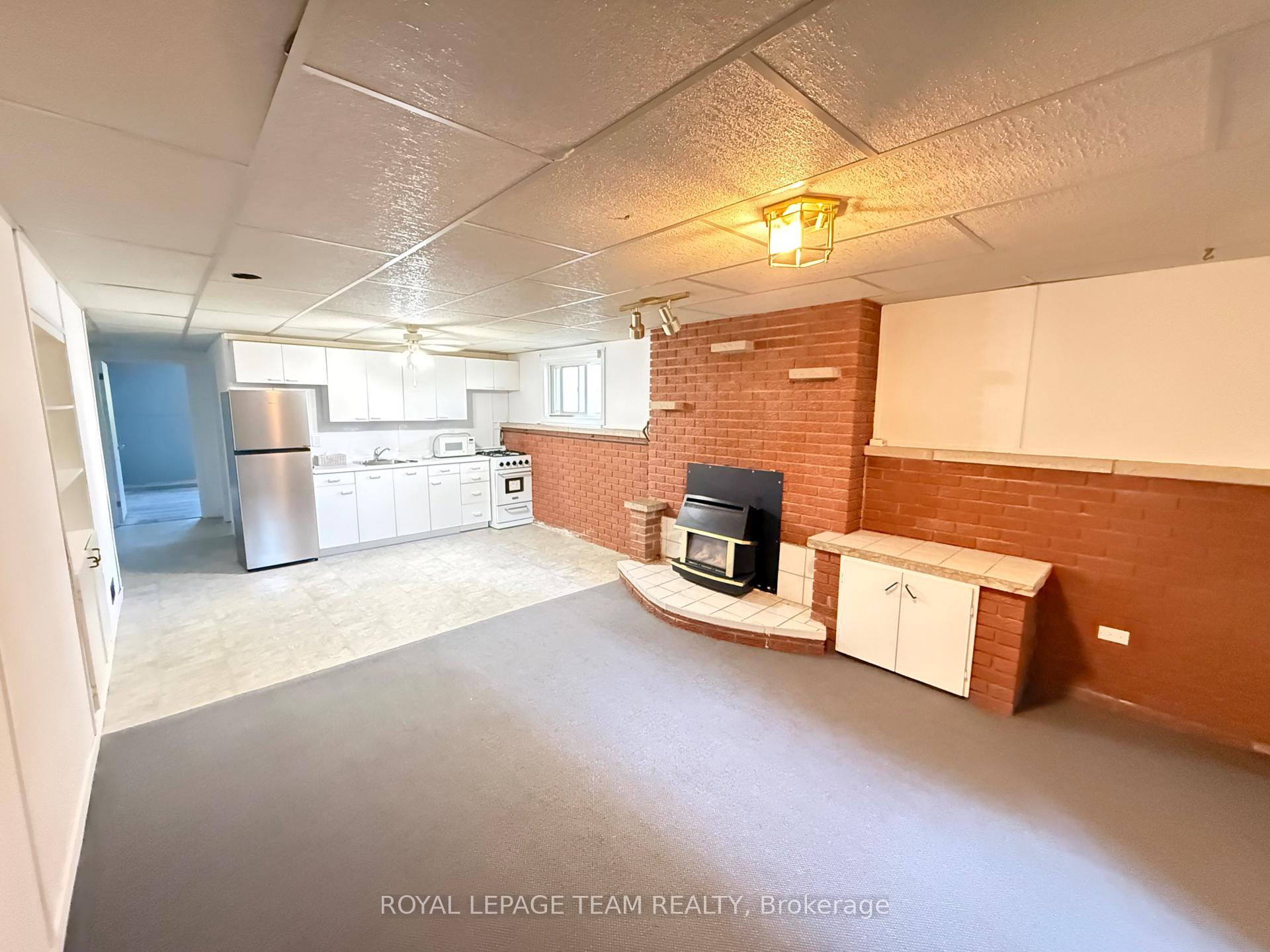Photo 6 of Unit B, 1523 Maxime Street, Ottawa, Pineview — HOMEH