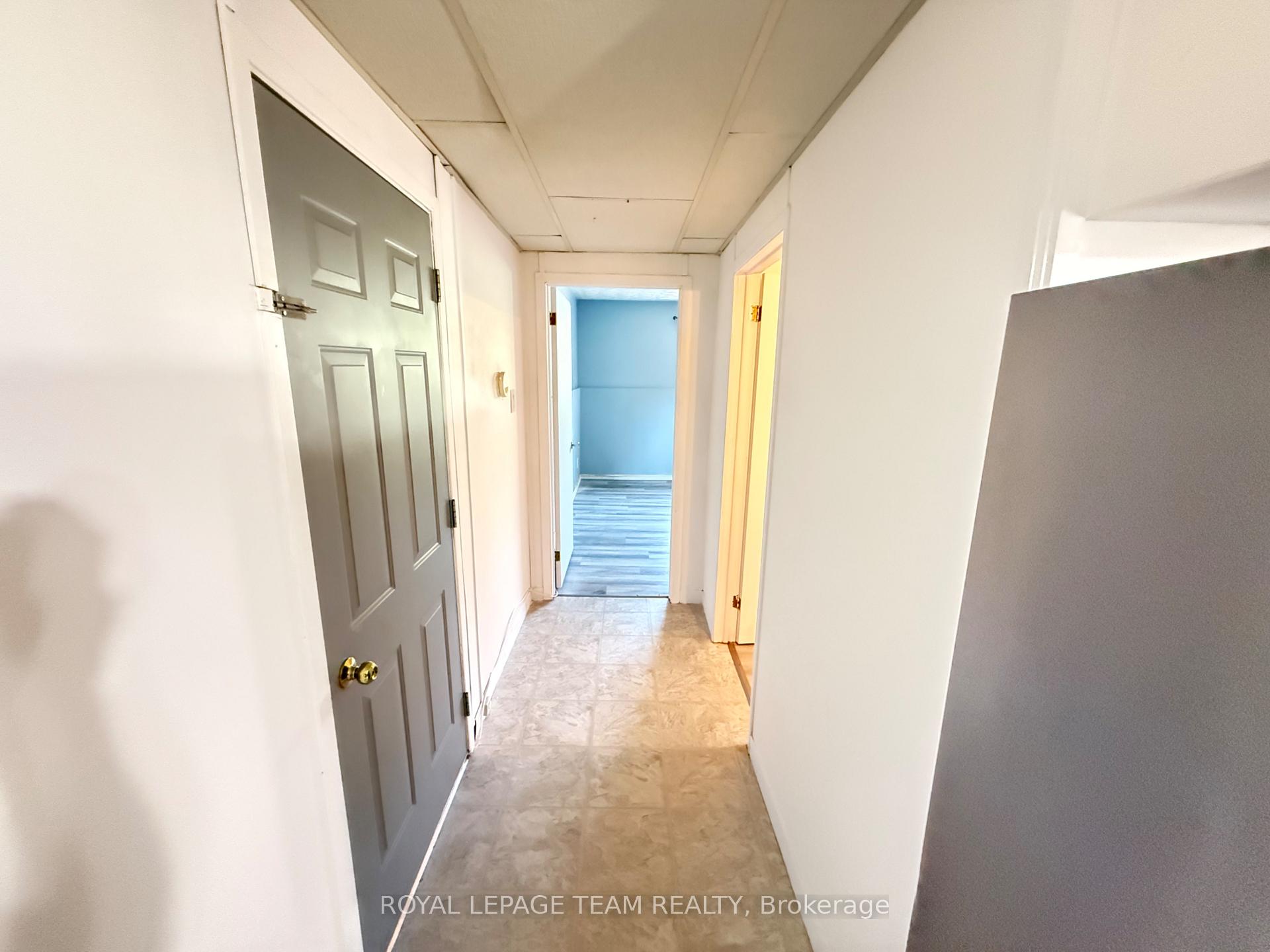 Photo 12 of Unit B, 1523 Maxime Street, Ottawa, Pineview — HOMEH