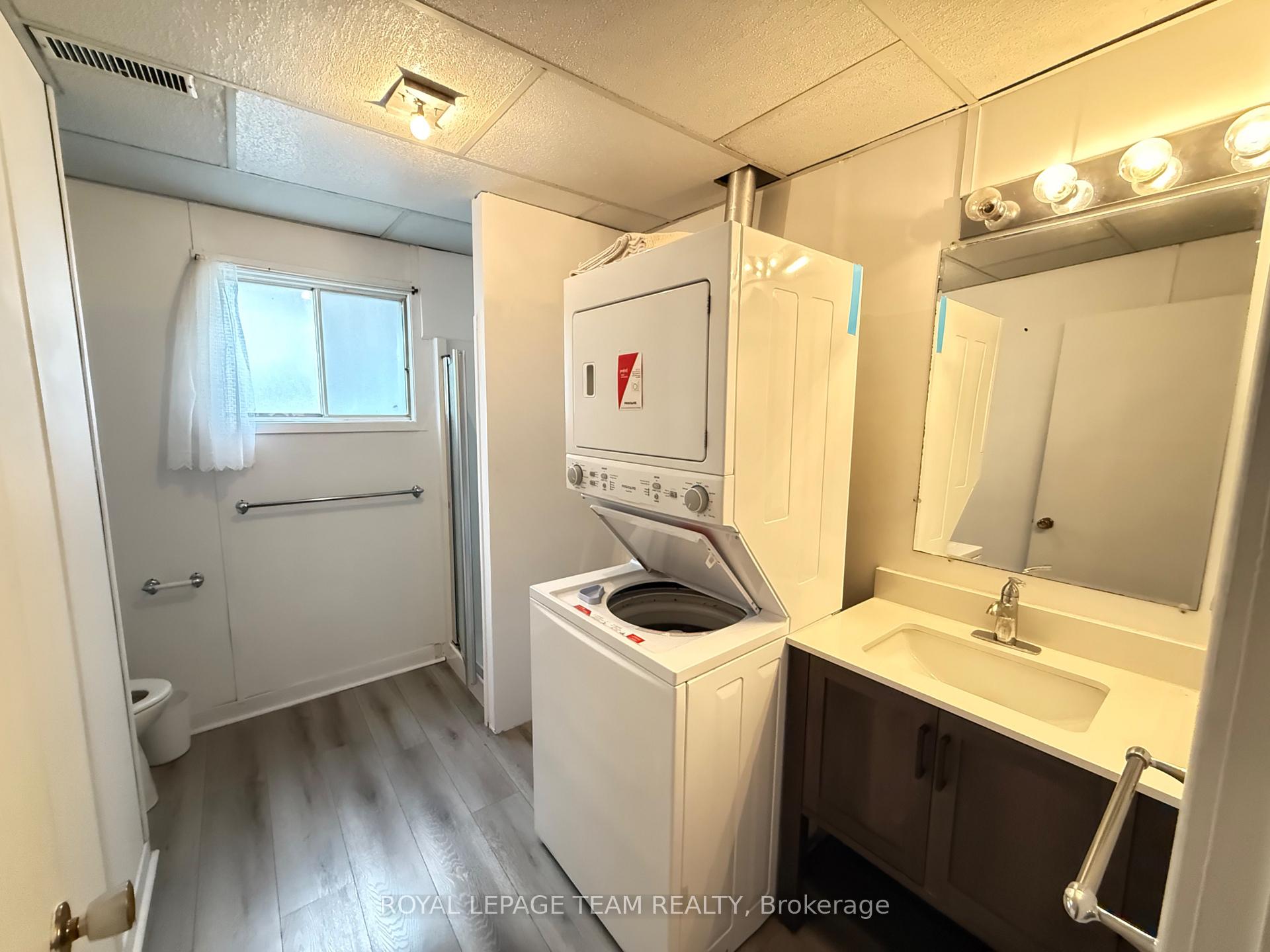 Photo 15 of Unit B, 1523 Maxime Street, Ottawa, Pineview — HOMEH