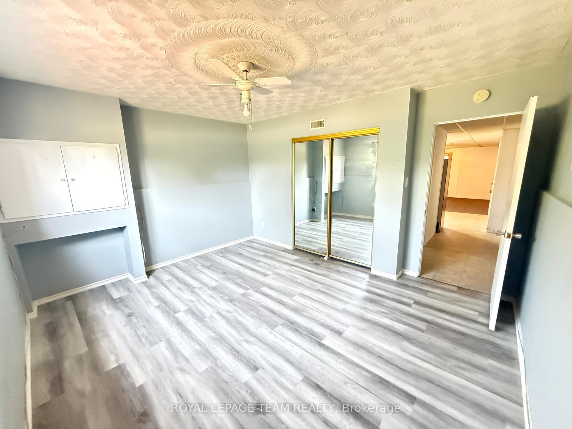 Photo 16 of Unit B, 1523 Maxime Street, Ottawa, Pineview — HOMEH