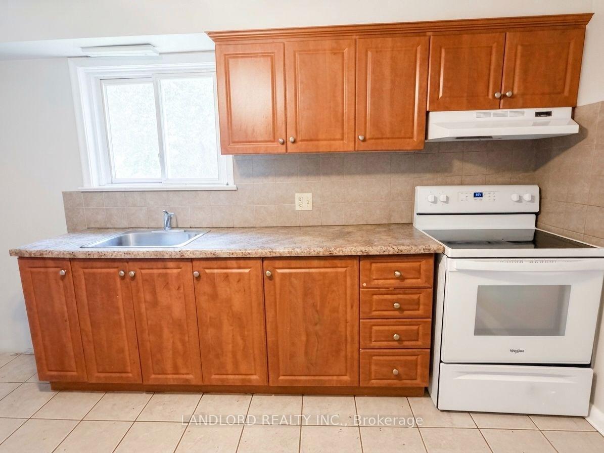 Photo 5 of Unit A, 65 Fairfield Avenue, Etobicoke, Long Branch — HOMEH
