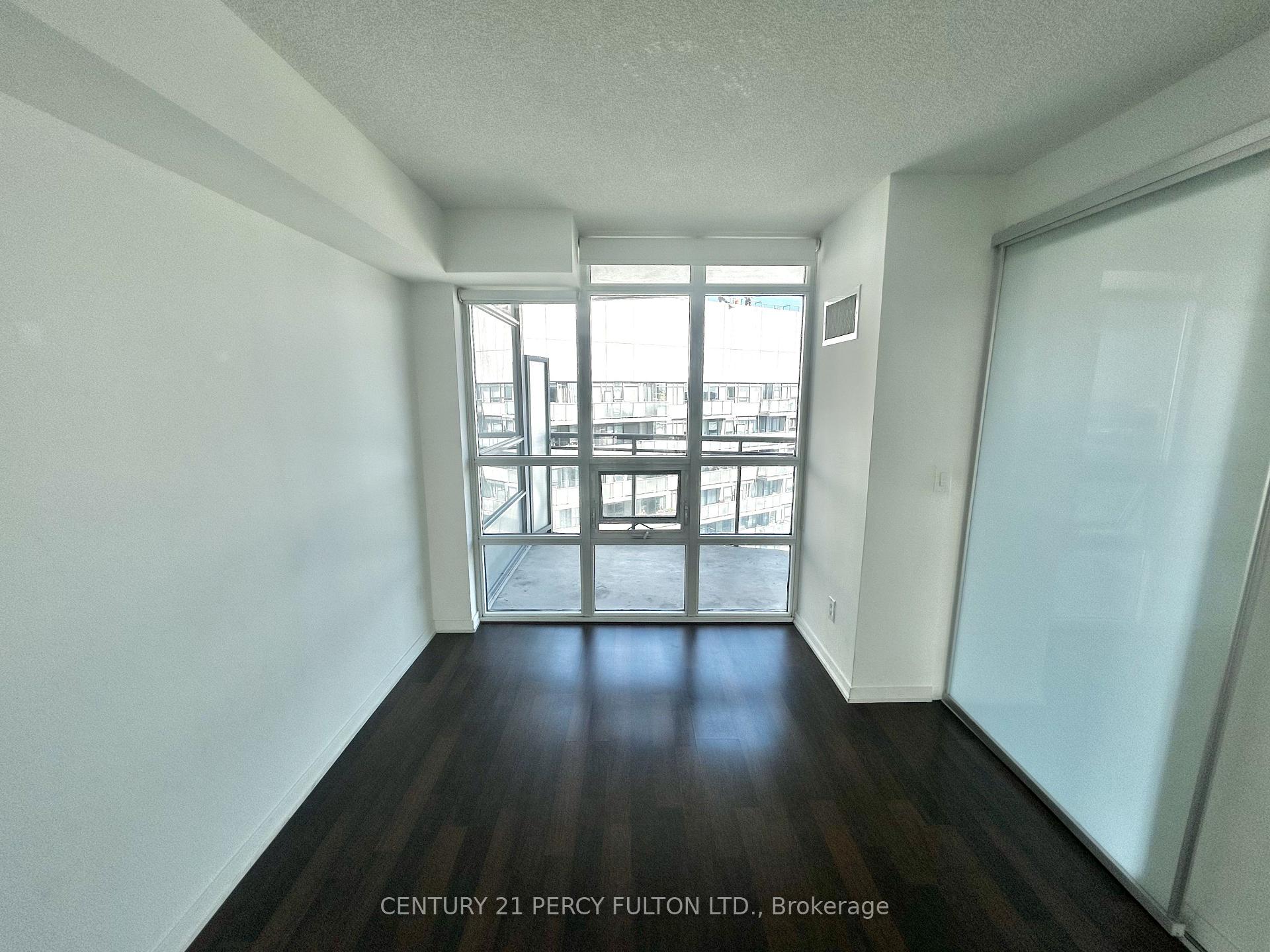 Photo 5 of Unit 1405, 38 Joe Shuster Way, Toronto, South Parkdale — HOMEH
