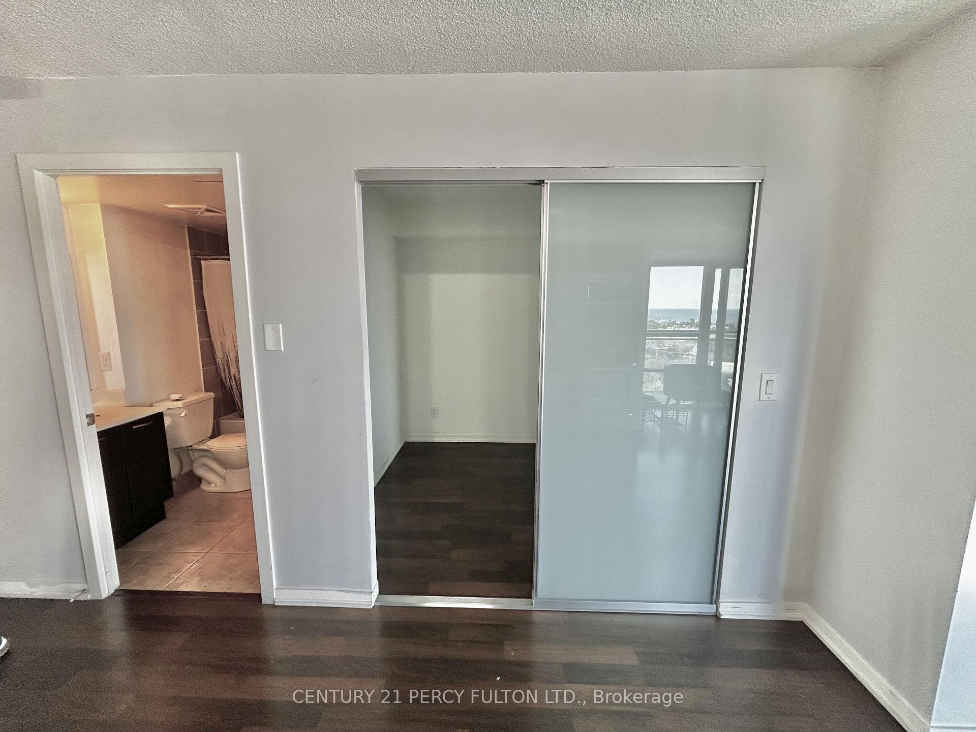 Photo 10 of Unit 1405, 38 Joe Shuster Way, Toronto, South Parkdale — HOMEH