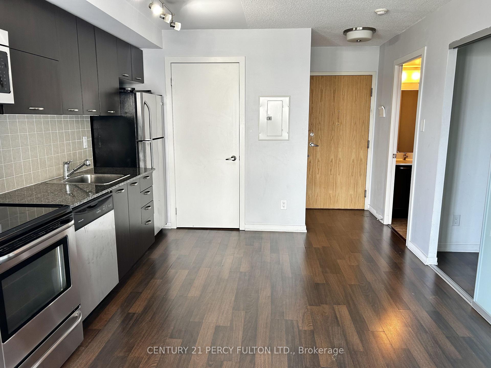 Photo 14 of Unit 1405, 38 Joe Shuster Way, Toronto, South Parkdale — HOMEH